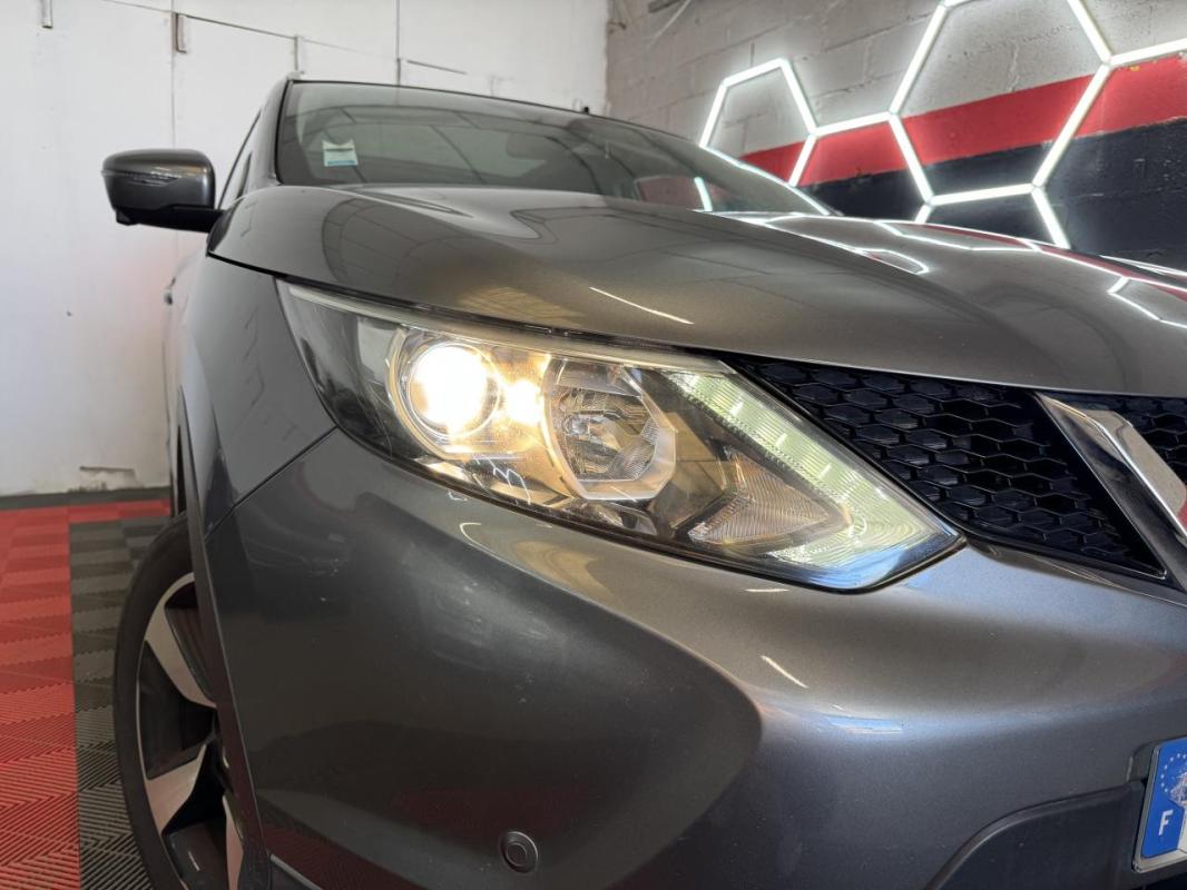 Nissan Qashqai 1.6 dCi FAP - 130 2016 II N-Connecta ENTRETIEN A JOUR TOIT PANORAMIQUE CAMERA 360°