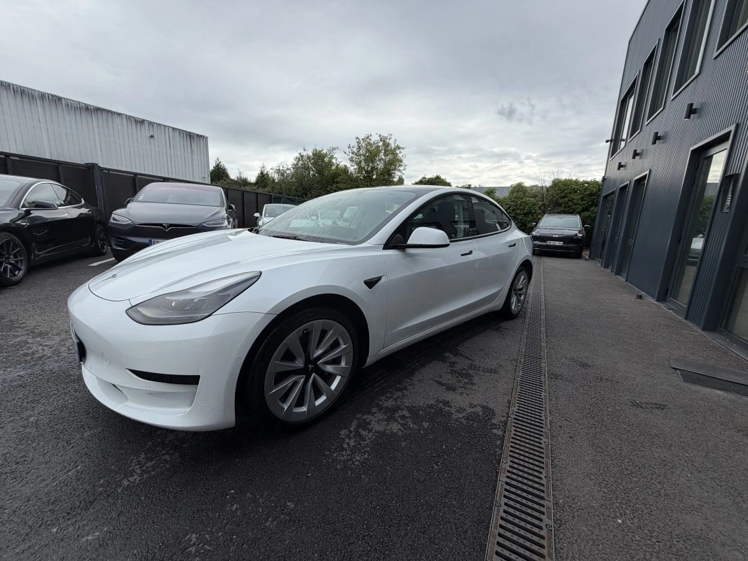 Tesla Model 3 STANDARD PLUS RWD