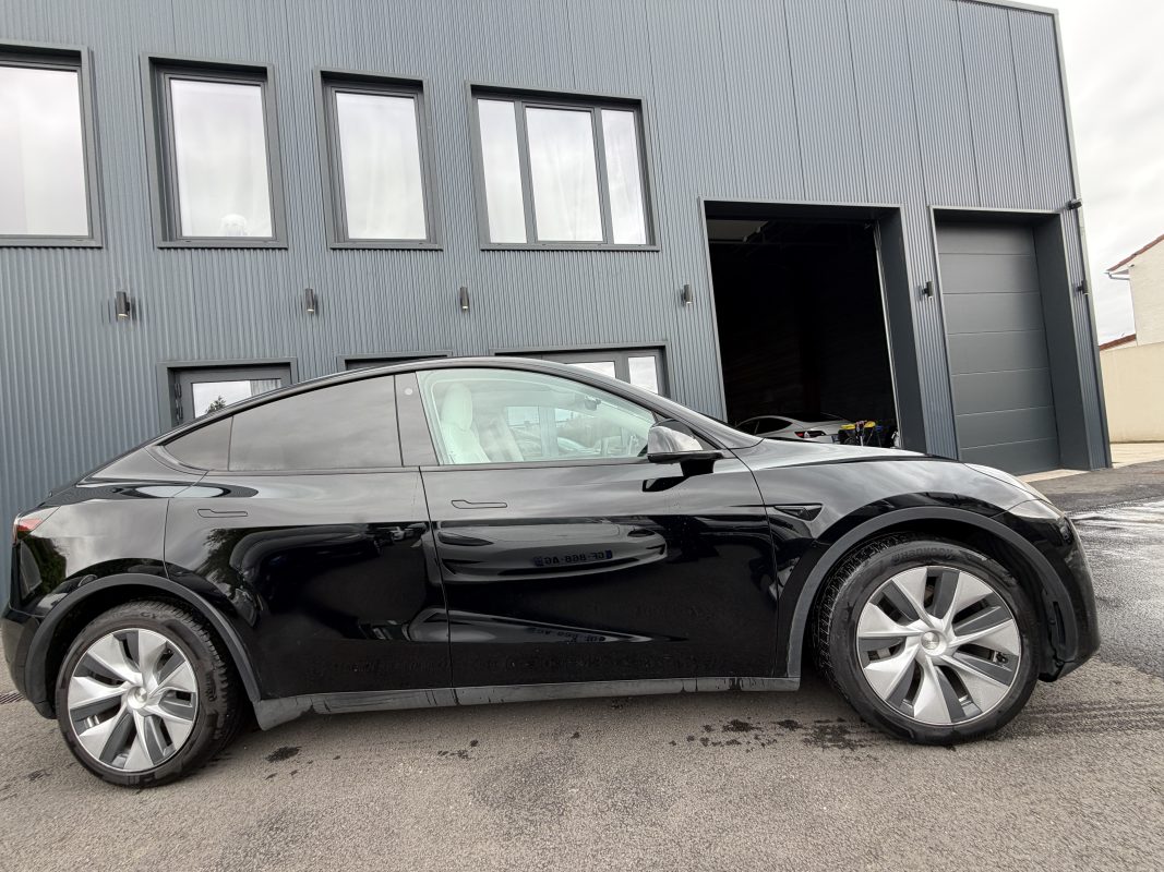Tesla Model Y PROPULSION