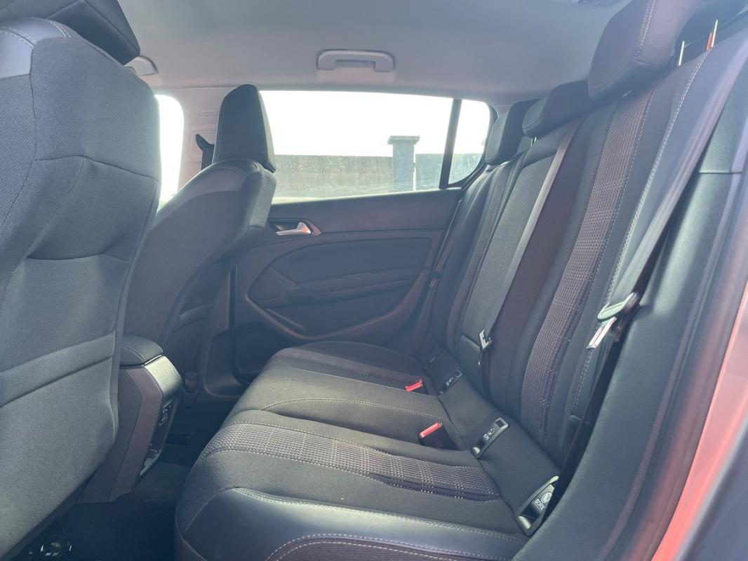 Peugeot 308 1.5L HDI 131 CH BOITE AUTOMATIQUE DIESEL - RÉVISÉE ET GARANTIE 12 MOIS EN EUROPE