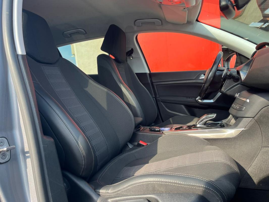Peugeot 308 1.5L HDI 131 CH BOITE AUTOMATIQUE DIESEL - RÉVISÉE ET GARANTIE 12 MOIS EN EUROPE
