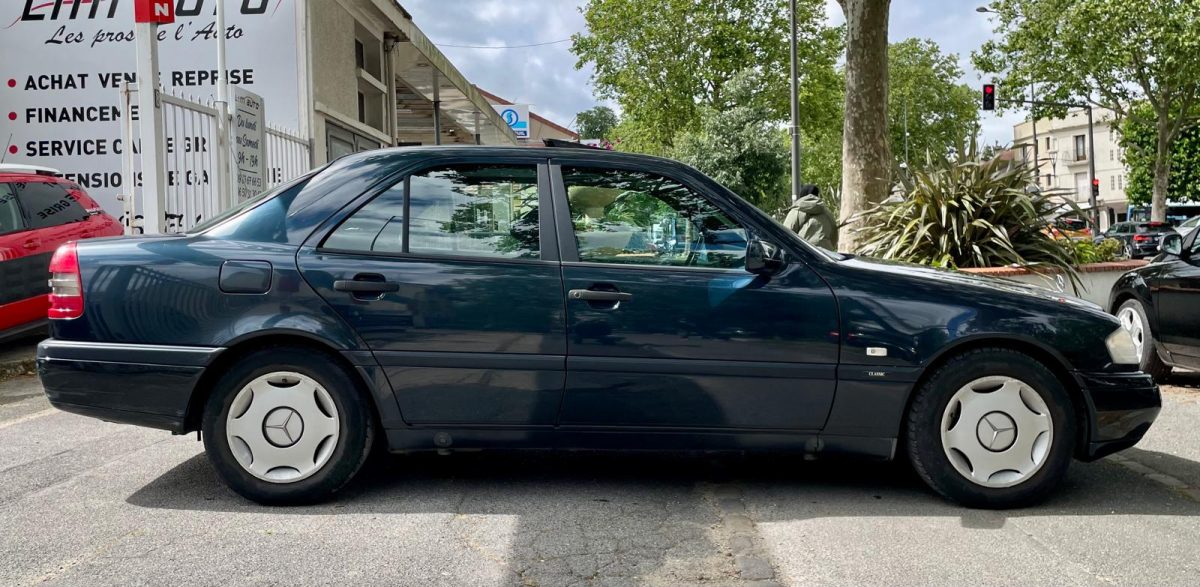 Mercedes-Benz Classe C 250TD 150ch CLASSIC BA