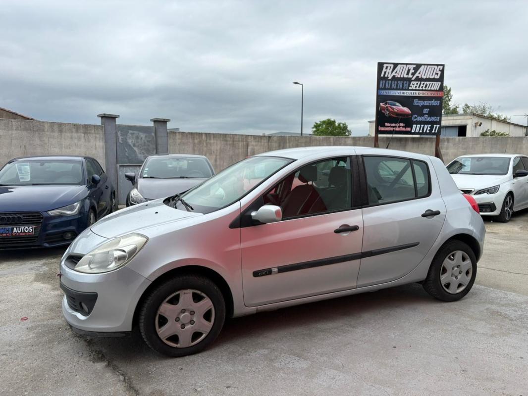 Renault Clio III 1.5L DCI 68 CHV IDEAL POUR JEUNE PERMIS | ENTIÈREMENT RÉVISÉE ET GARANTIE 12 MOIS