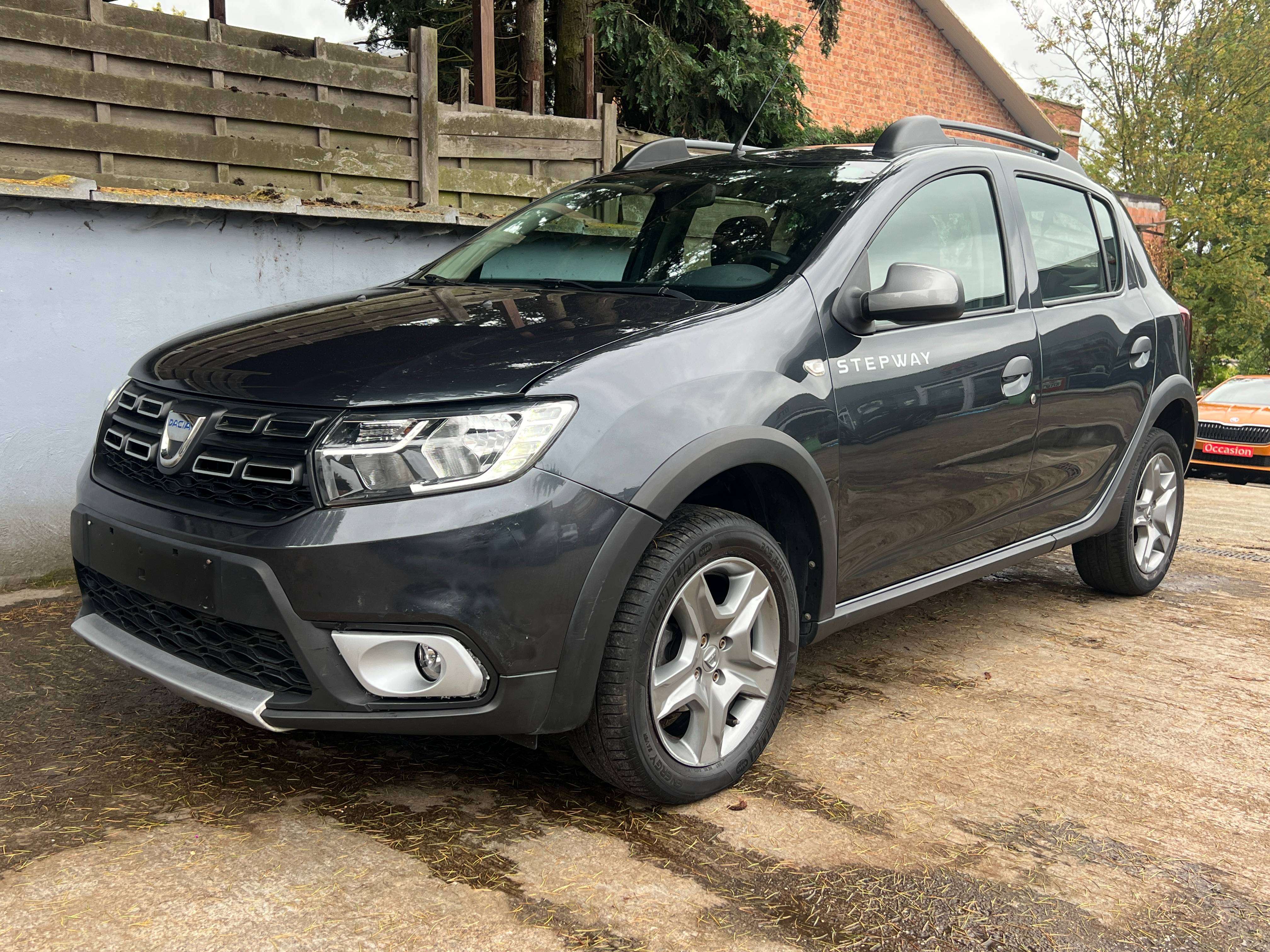 Dacia Sandero Stepway 0.9 TCe 90cv (navig airco Bluetooth 12 mois de garantie))