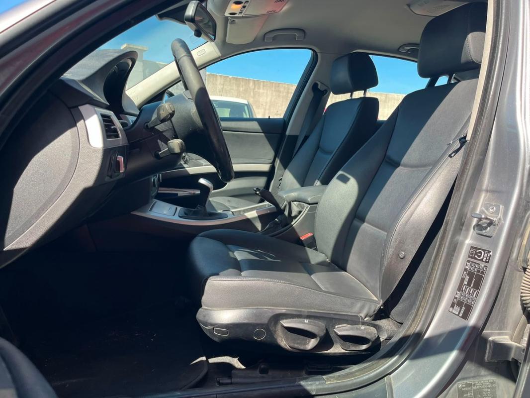 Bmw Serie 3 318d 2.0L DIESEL 143 CHEVAUX - ENTIÈREMENT RÉVISÉE & GARANTIE EN EUROPE