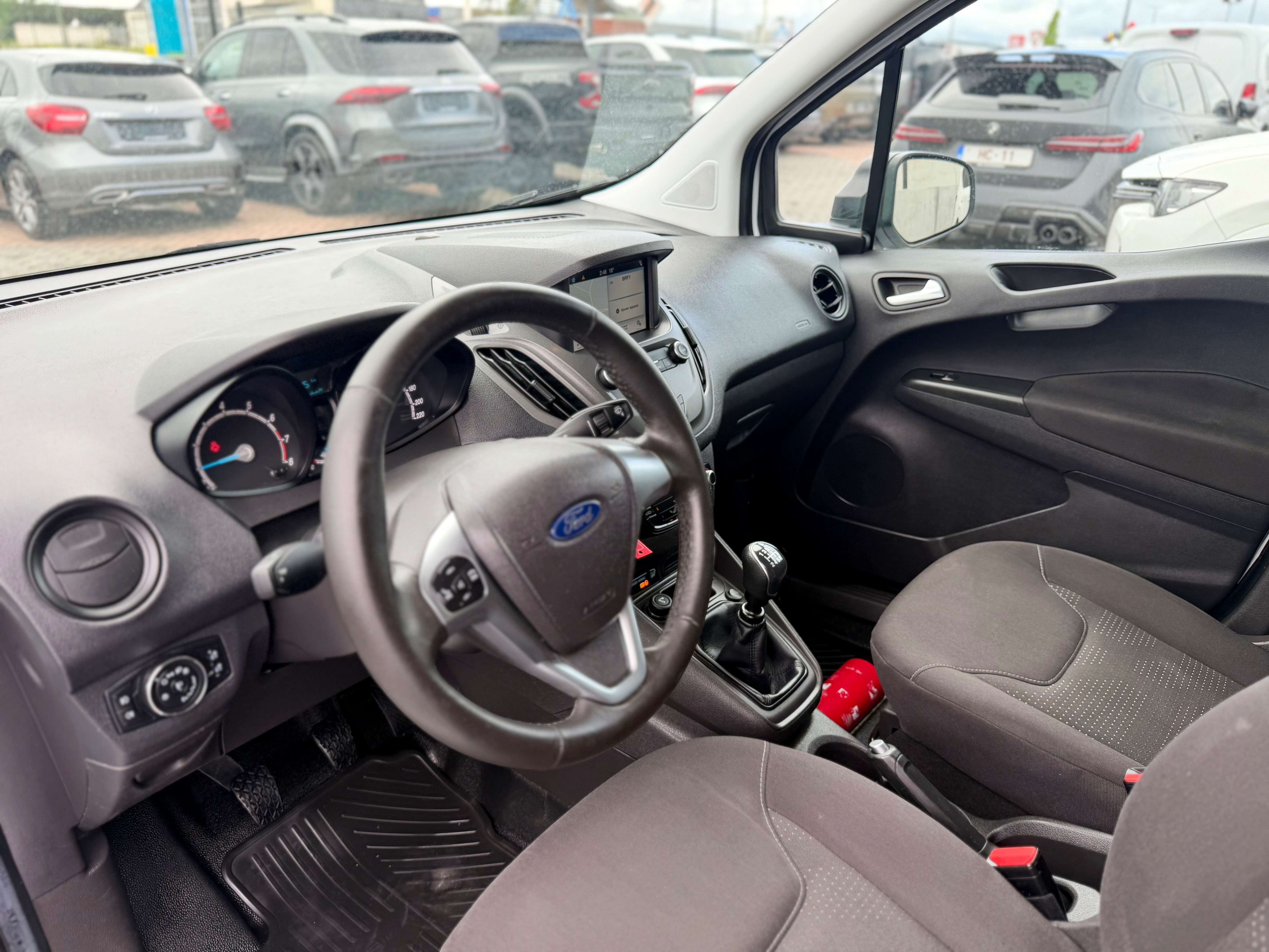 Ford Courier UTILITAIRE