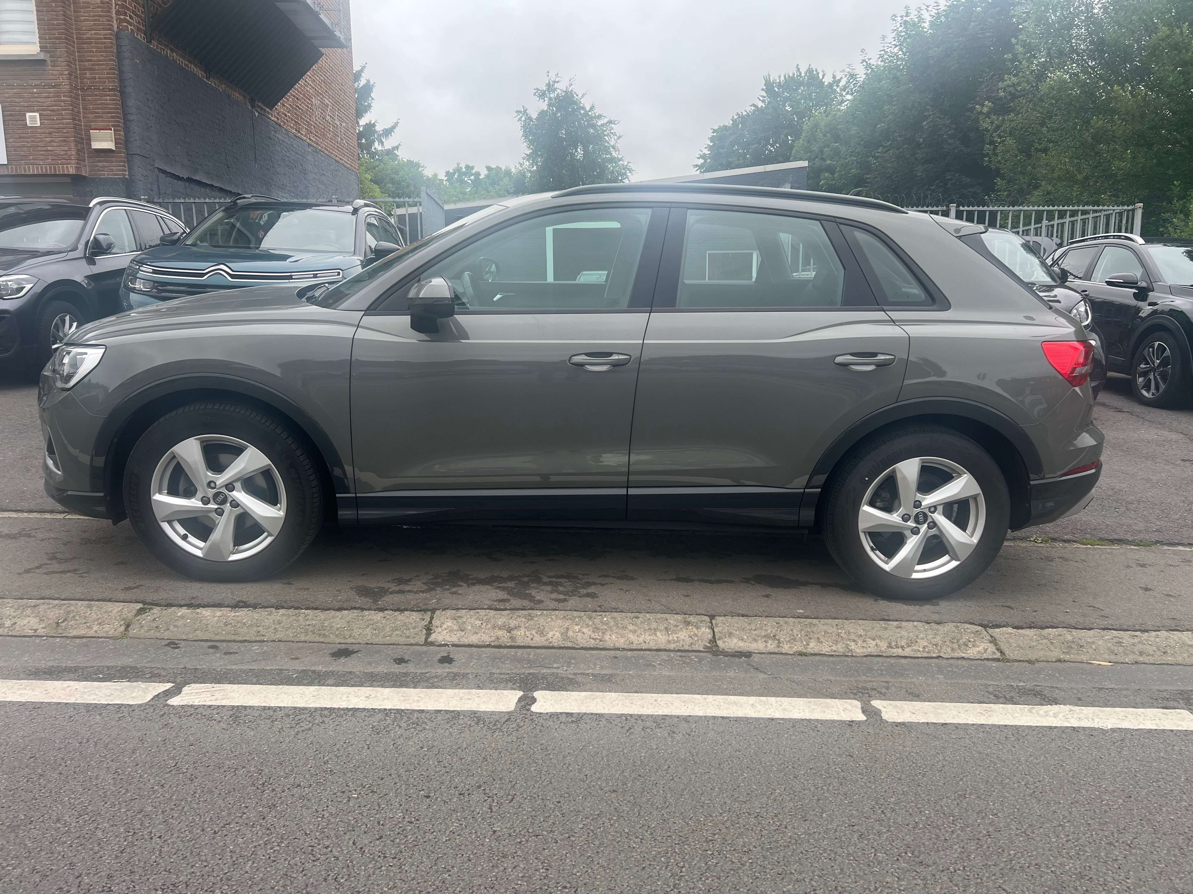 Audi Q3 35 TFSI S line (EU6AP Min 2035) CUIR GPS CARPLAY AUTOMATIQUE CRÉDIT 100% GARANTIE