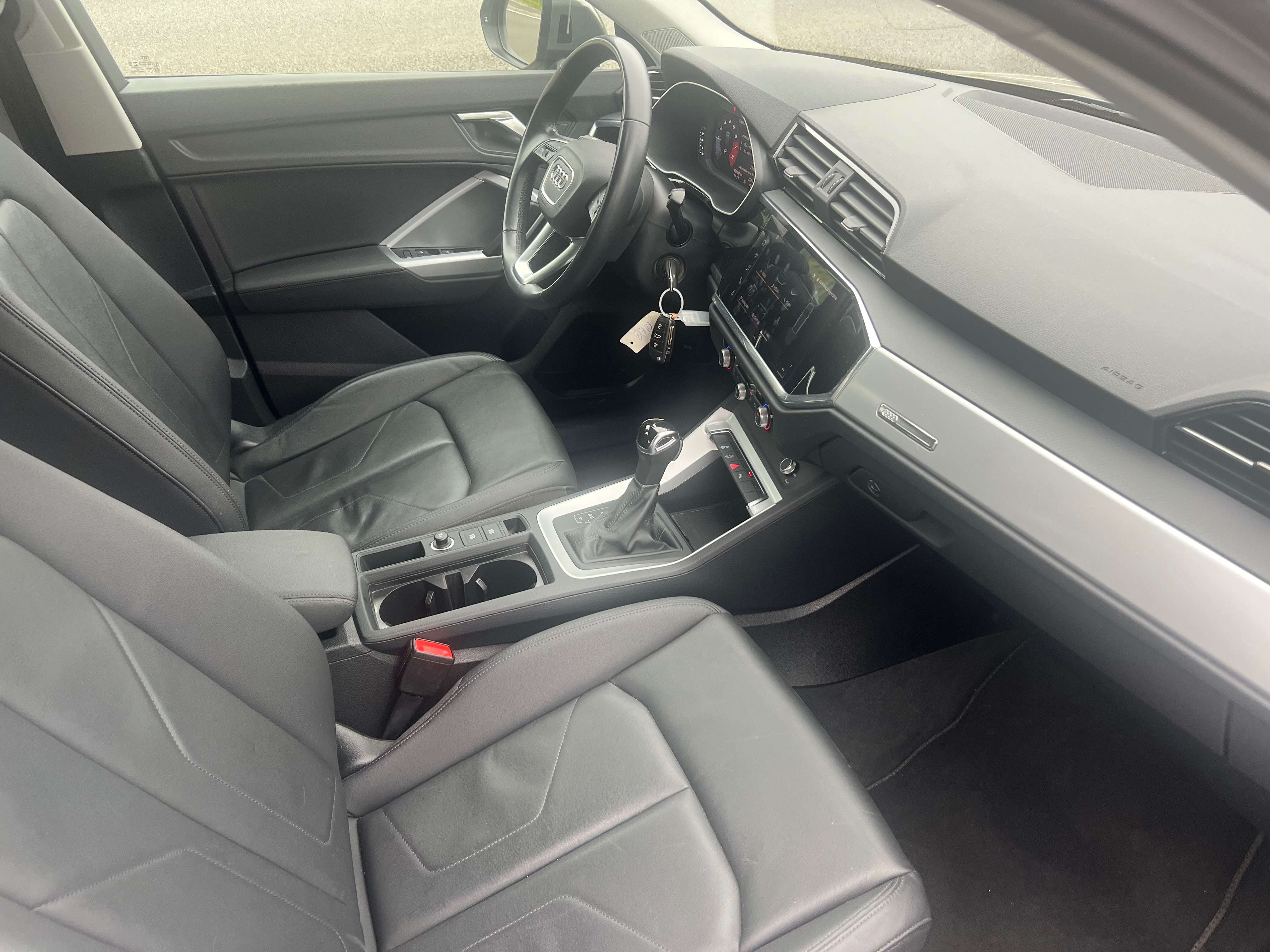 Audi Q3 35 TFSI S line (EU6AP Min 2035) CUIR GPS CARPLAY AUTOMATIQUE CRÉDIT 100% GARANTIE