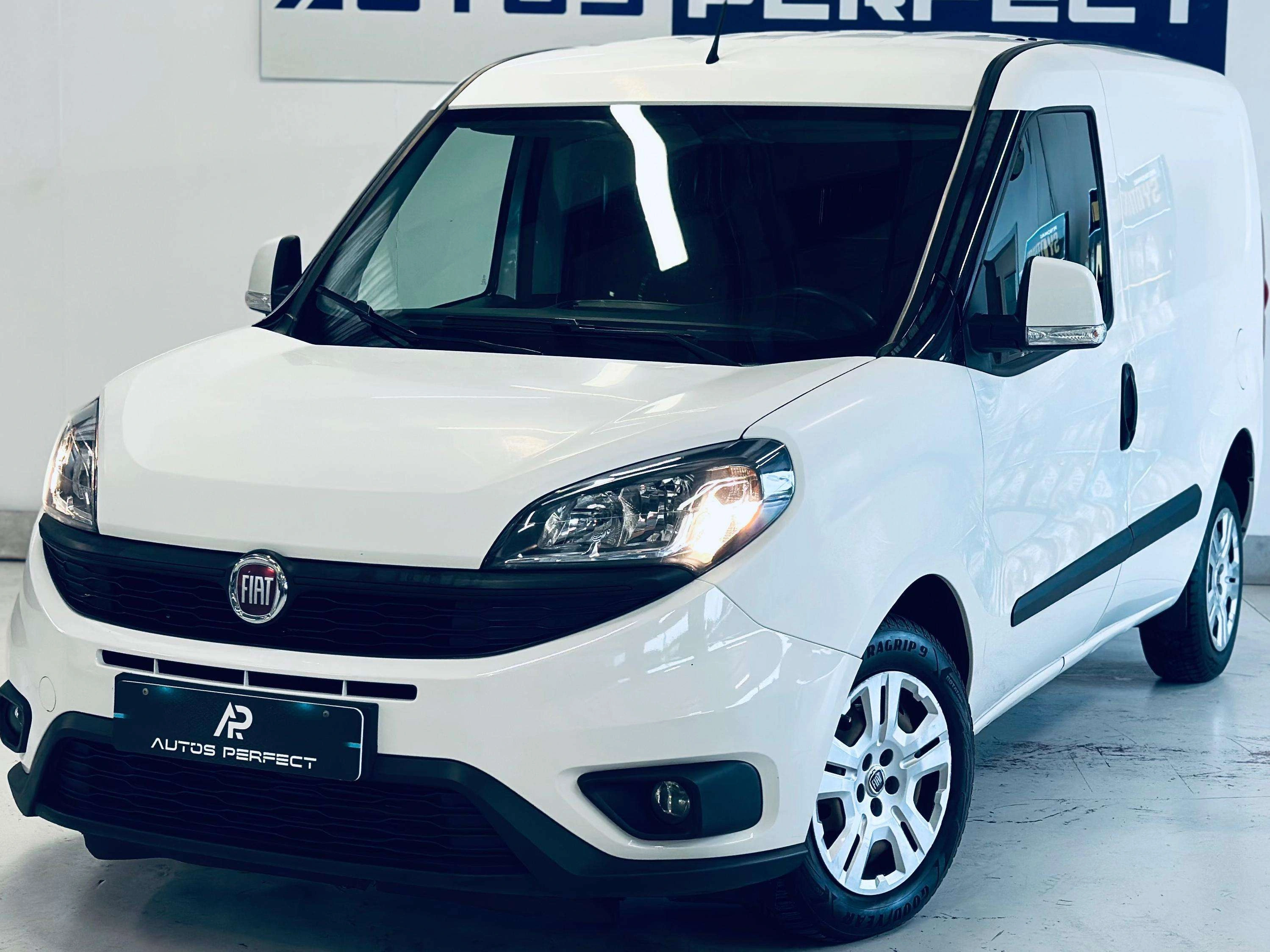Fiat Doblo 1.6 3 PLACES PDC CLIM BLUETOOTH ATTACHE REMORQUE