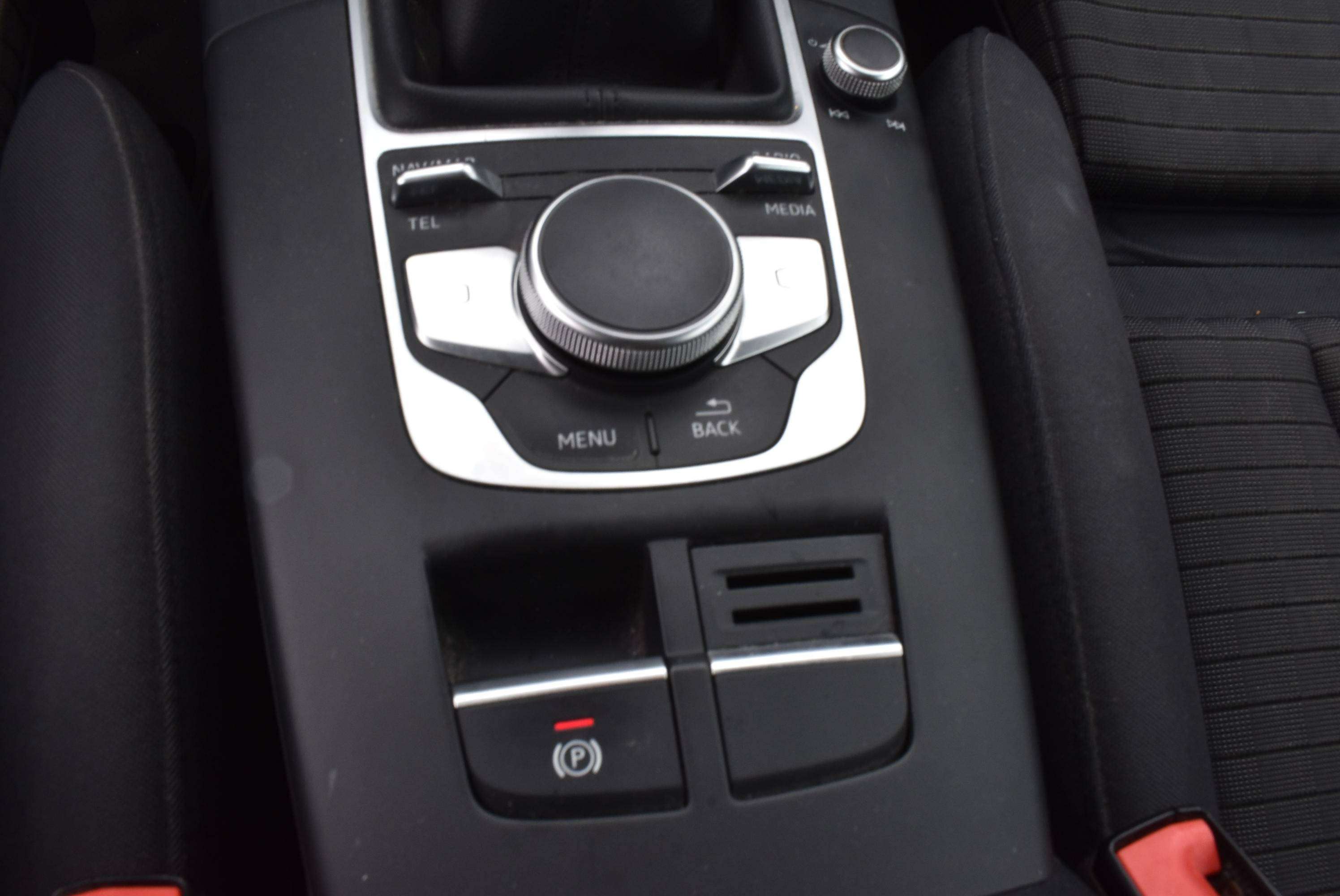 Audi A3 1.6 TDi Design Pack Sport GPS/Xenon ***12M GARANTIE***