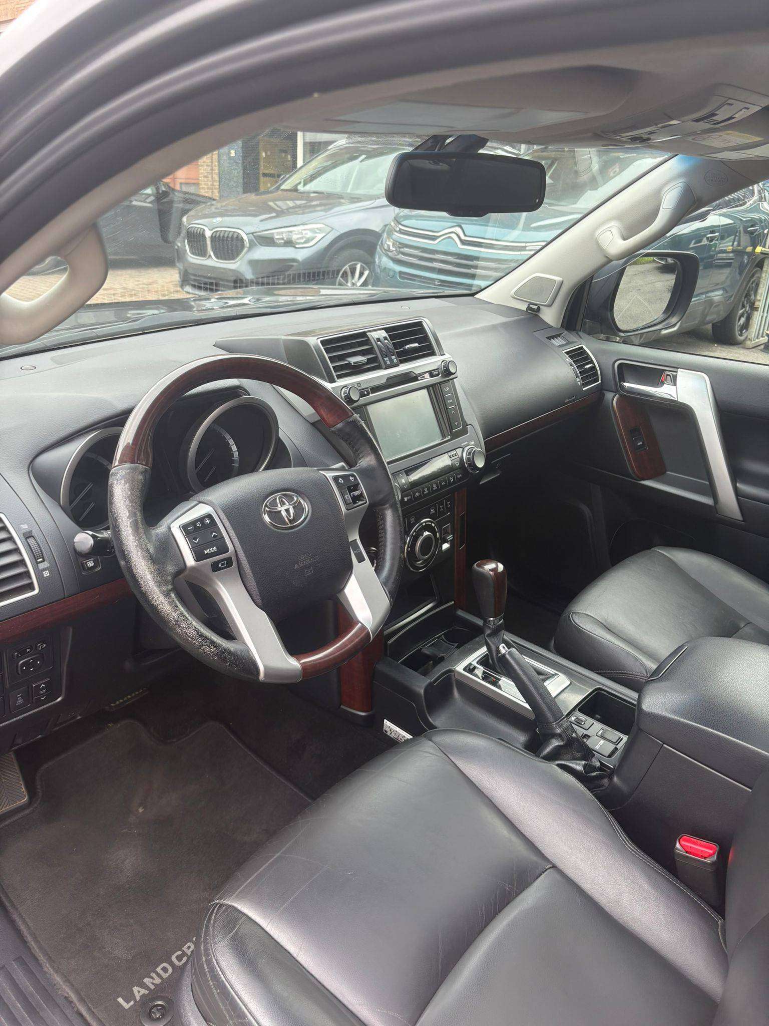Toyota Land Cruiser 3.0 D 190 cv / Premium / Belgium Car/ 5 Seats / CTTE