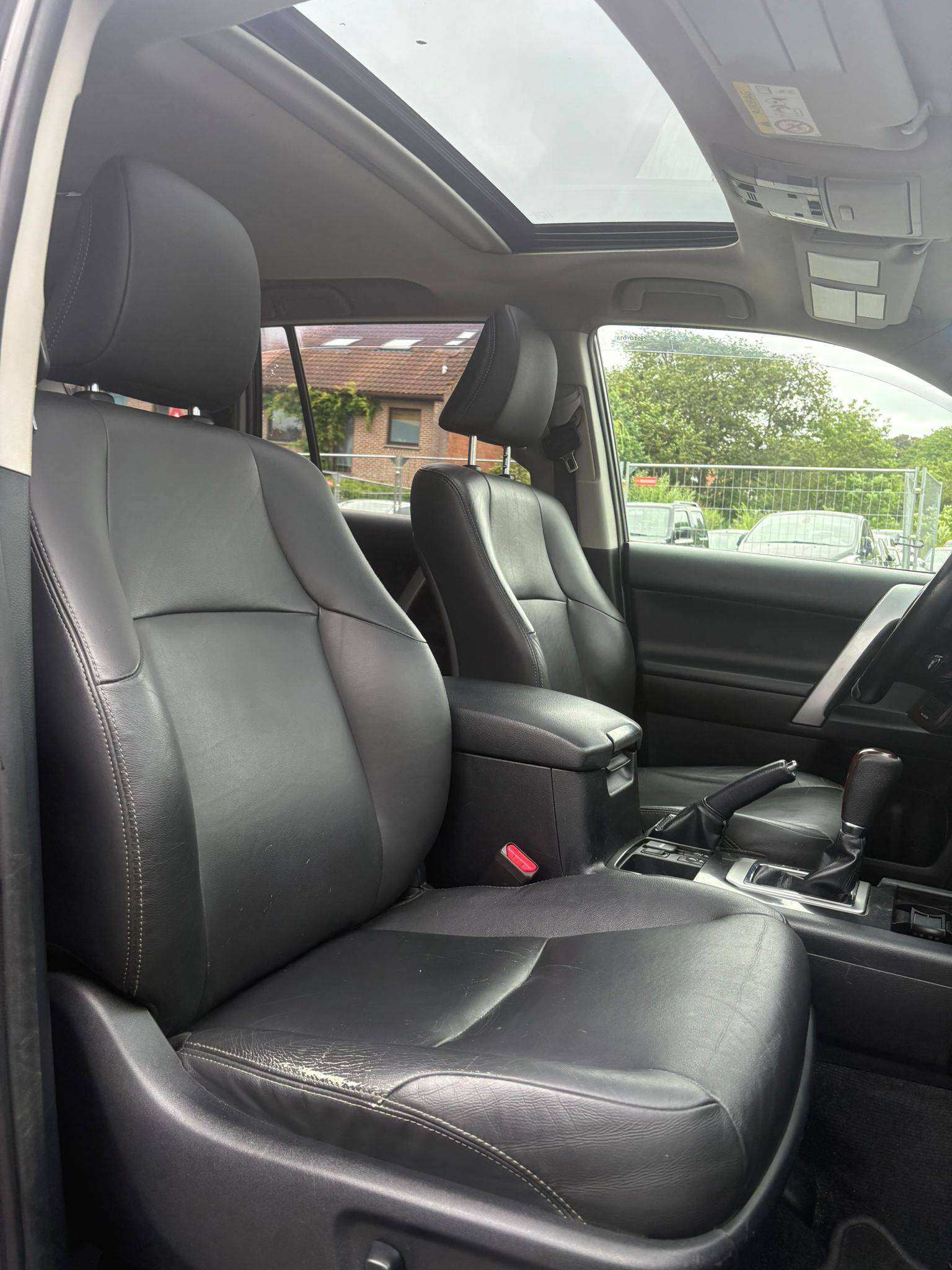 Toyota Land Cruiser 3.0 D 190 cv / Premium / Belgium Car/ 5 Seats / CTTE