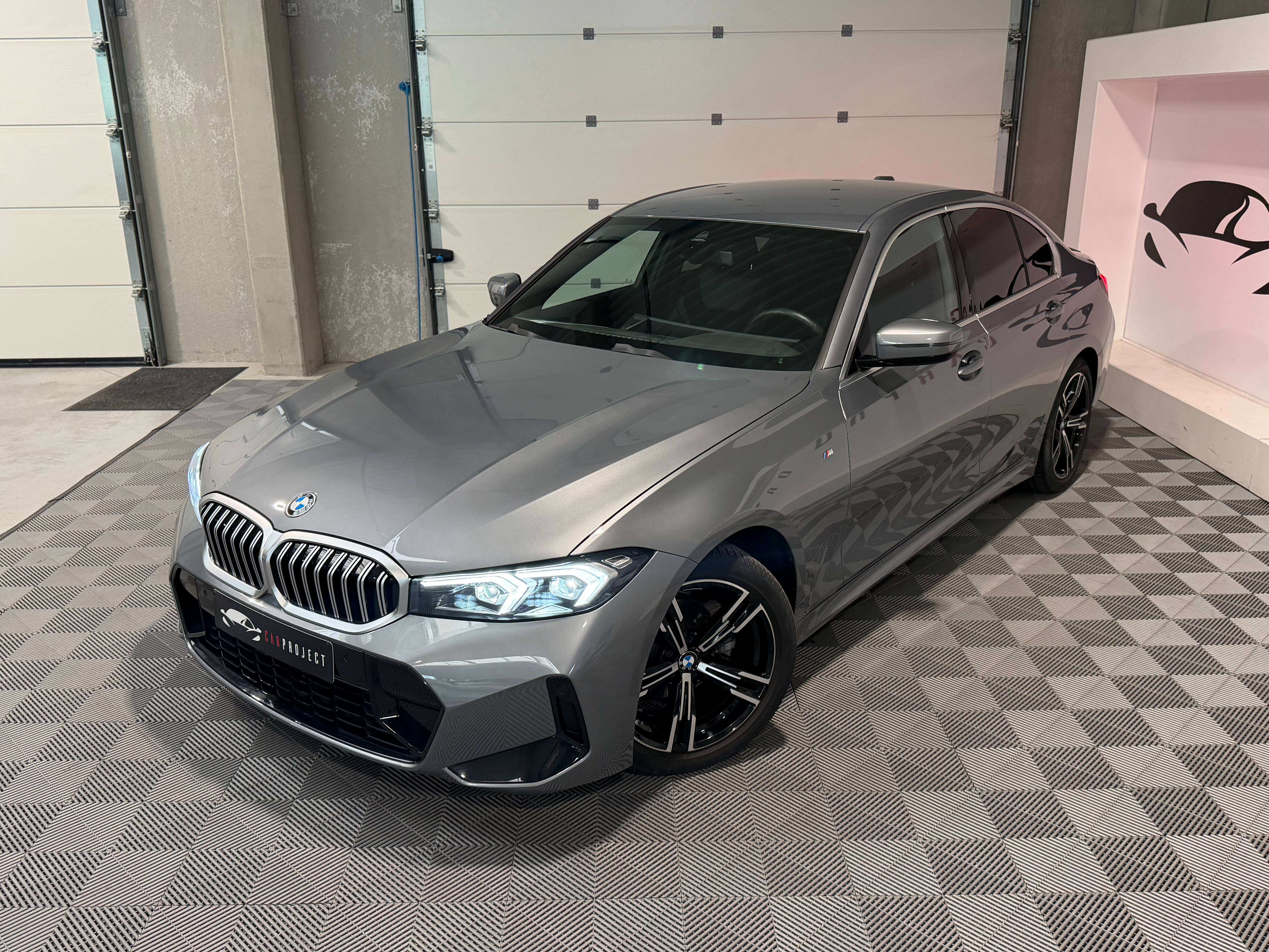 BMW 318 iA, PACK M, Apple Car-Play, Capteurs AV/AR, LED
