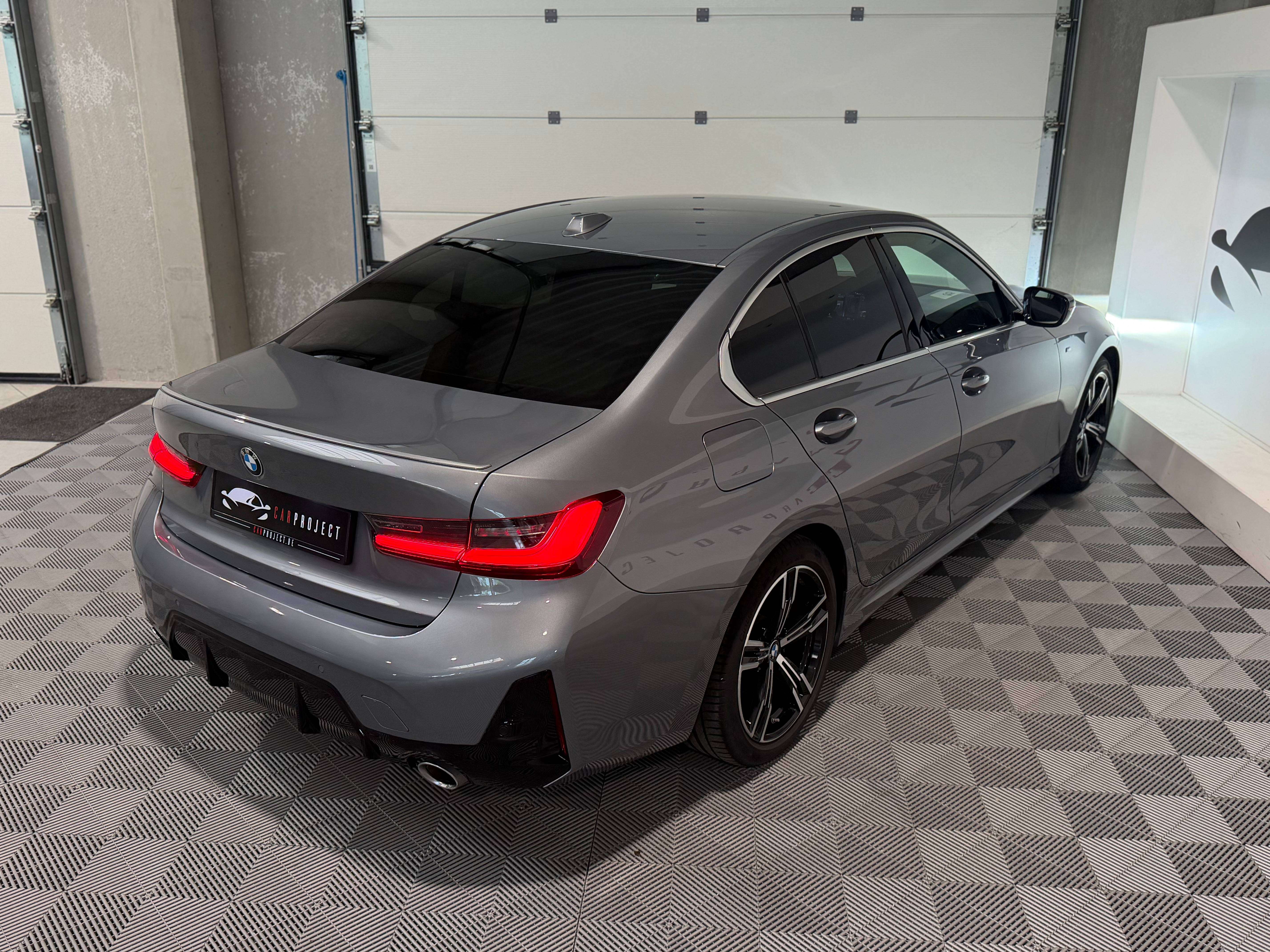 BMW 318 iA, PACK M, Apple Car-Play, Capteurs AV/AR, LED