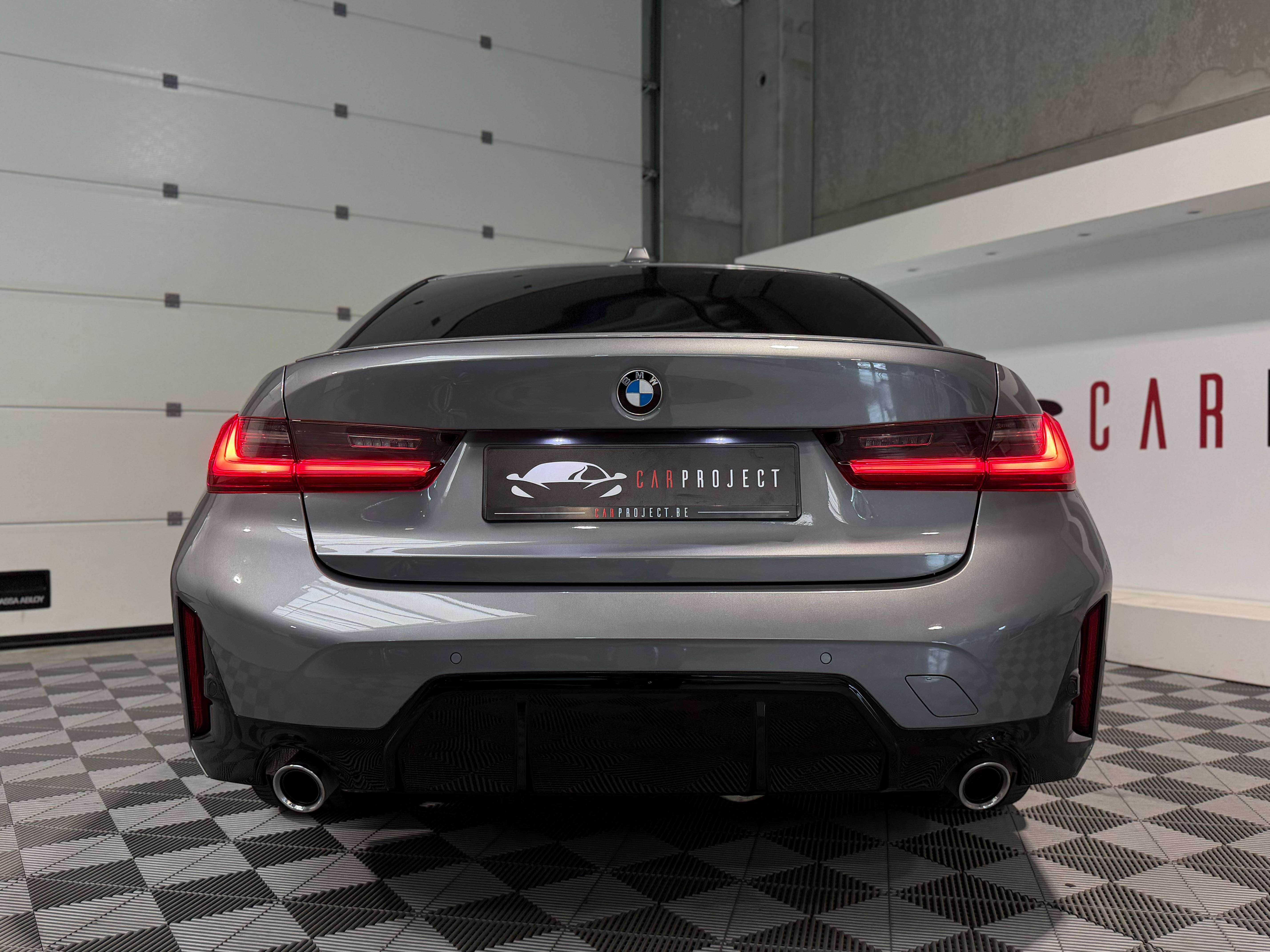 BMW 318 iA, PACK M, Apple Car-Play, Capteurs AV/AR, LED