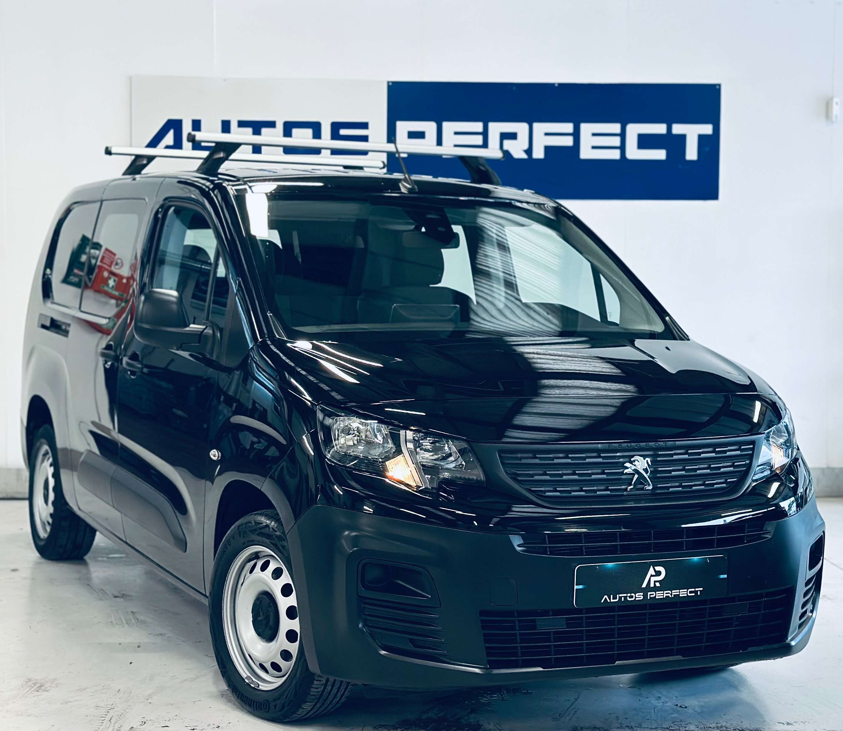 Peugeot Partner 1.5 BlueHDi L2 DOUBLE CABINE CLIM NAVI PDC