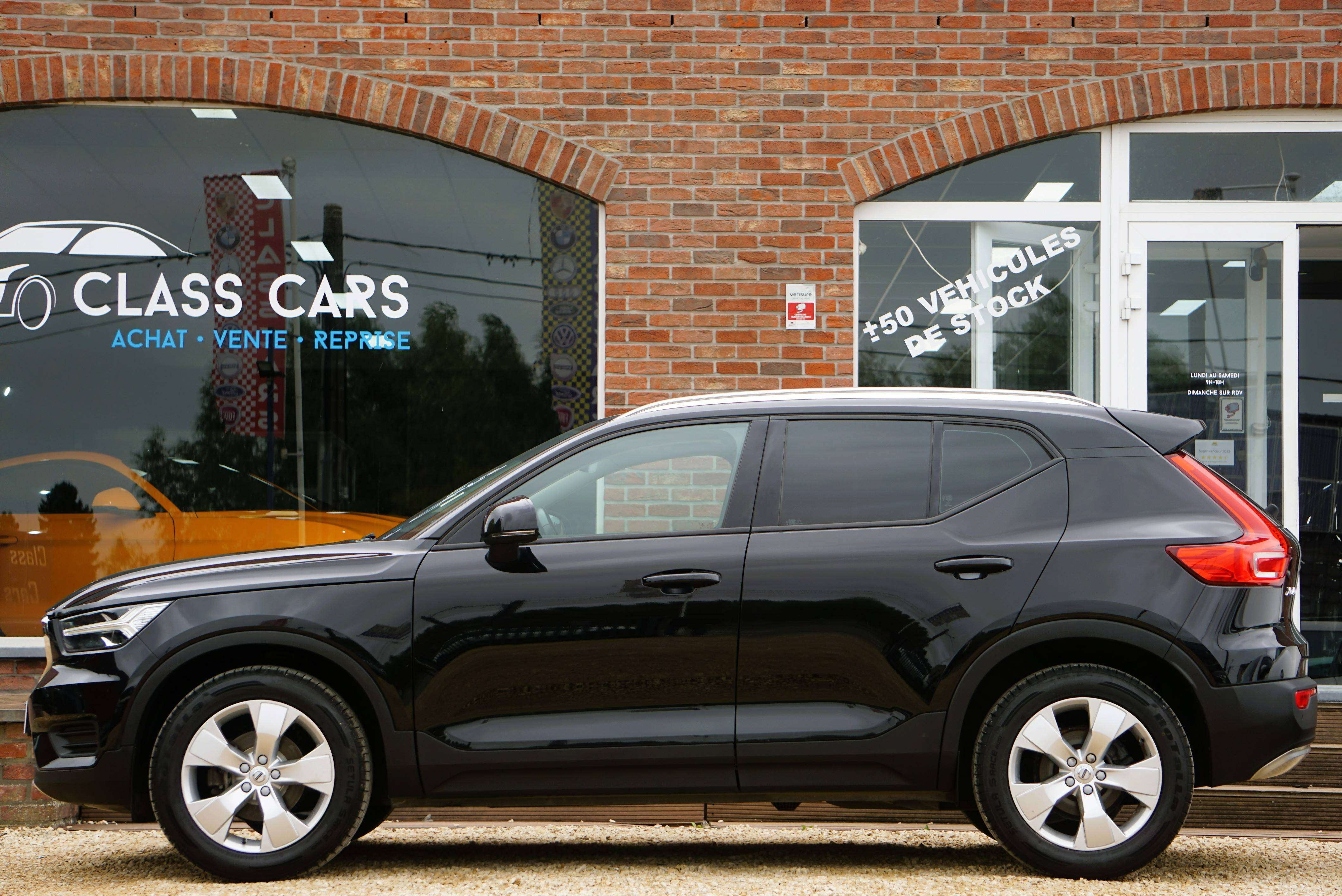 Volvo XC40 1.5 T3 Momentum Pro -CUIR-CARPLAY-NAVI-CAMERA-EU6d