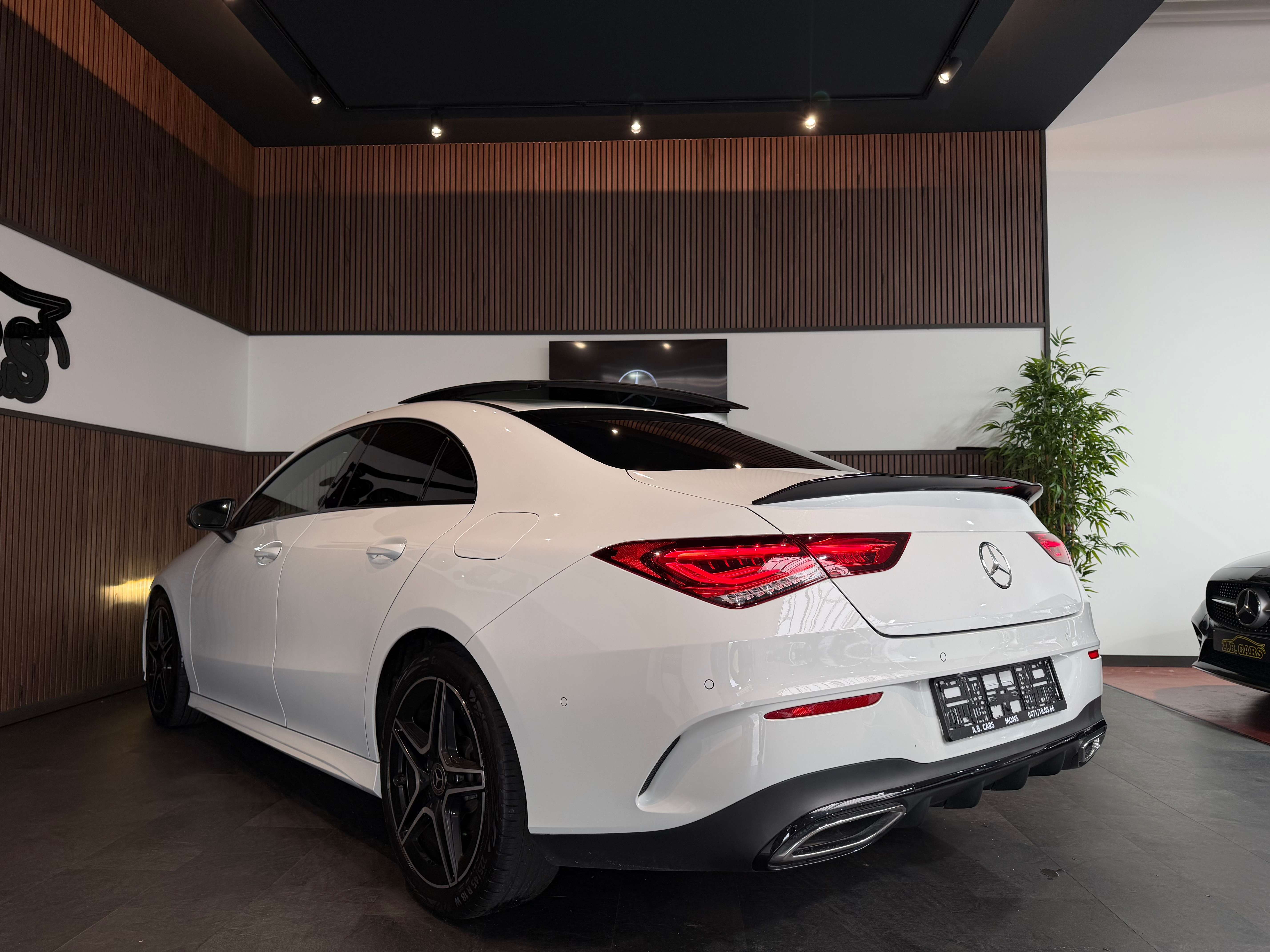 Mercedes-Benz CLA 180 d AMG Line - GARANTIE 12MOIS - TOIT OUVRANT - 2.0 DIESEL - AUTOMATIQUE