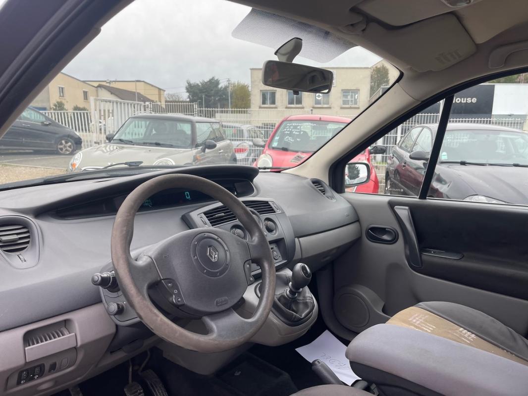 Renault Scenic 1.9 DCI 125CH OK PREMIERE MAIN REVISEE BUG DEMARRAGE ROULE