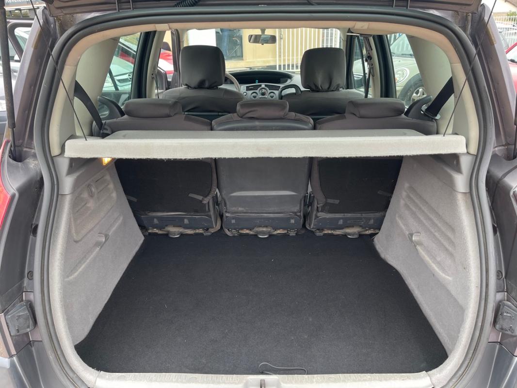 Renault Scenic 1.9 DCI 125CH OK PREMIERE MAIN REVISEE BUG DEMARRAGE ROULE
