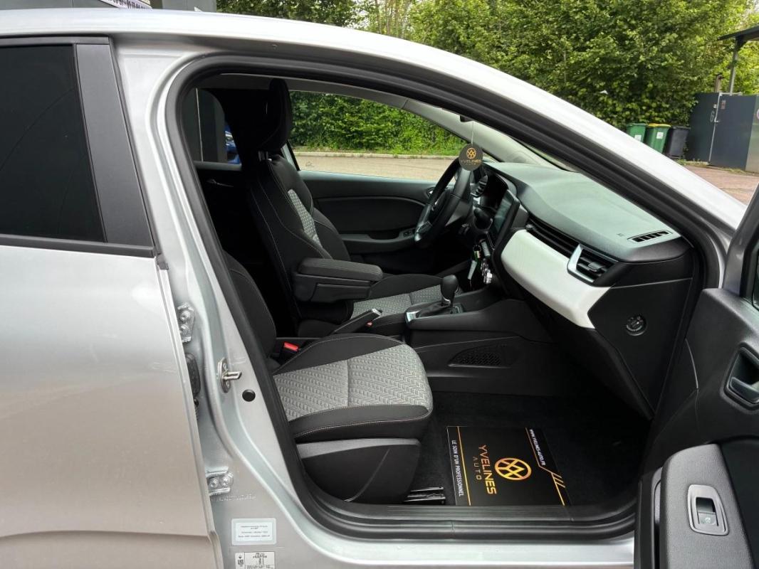 Renault Clio 5 1.6 E-TECH 145H HYBRID | 1ERE MAIN SUIVI SOCIETE 2 PLACES PEU KM CARPLAY 01