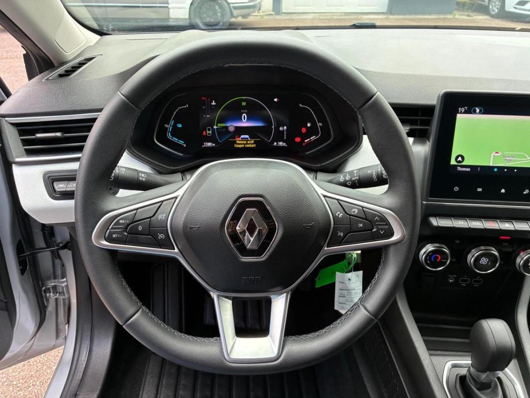 Renault Clio 5 1.6 E-TECH 145H HYBRID | 1ERE MAIN SUIVI SOCIETE 2 PLACES PEU KM CARPLAY 01