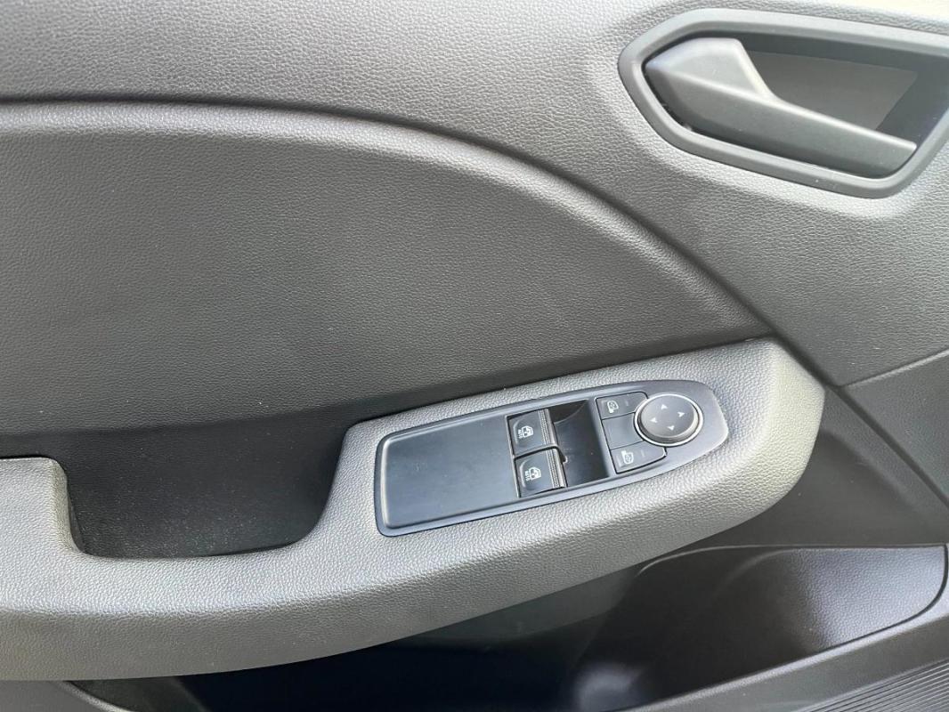 Renault Clio 5 (V) 1.0 TCE 90 BUSINESS | GPS CARPLAY 1ERE MAIN SUIVI COMPLET SOCIETE 2 PL |REF77