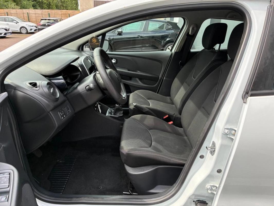 Renault Clio 4 (IV) | TCE 75 BUSINESS 1ER MAIN FR SUIVI SOCIETE 2 PL.| FAIBLE KM FD547