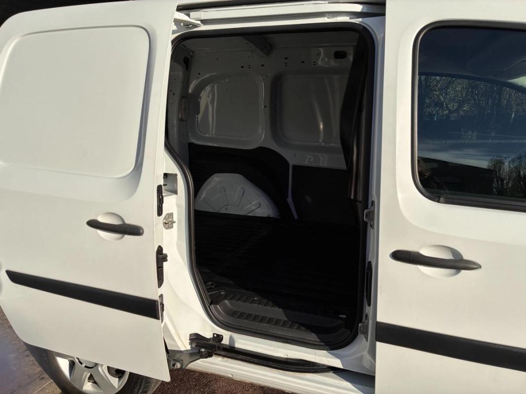 Renault Kangoo Express FOURGON 1.5 BDCI 95 | RADAR DE RECUL GPS SUIVI COMPLET 1ERE MAIN GA517