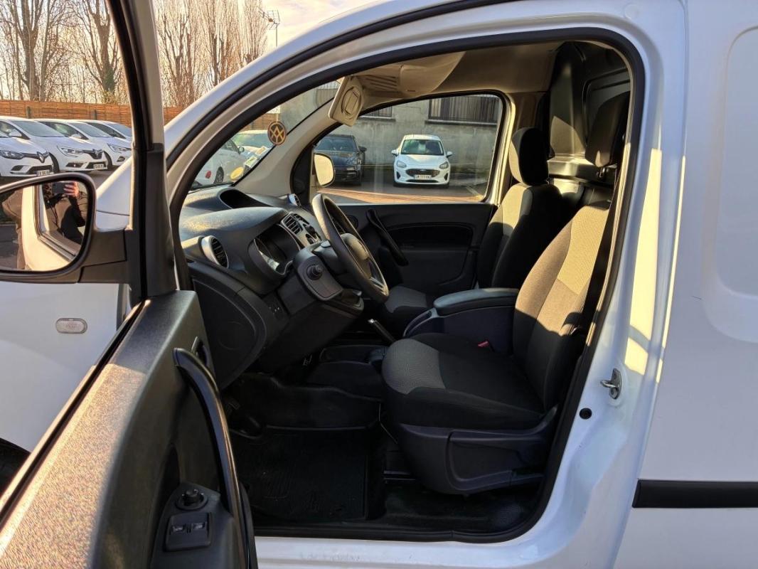 Renault Kangoo Express FOURGON 1.5 BDCI 95 | RADAR DE RECUL GPS SUIVI COMPLET 1ERE MAIN GA517