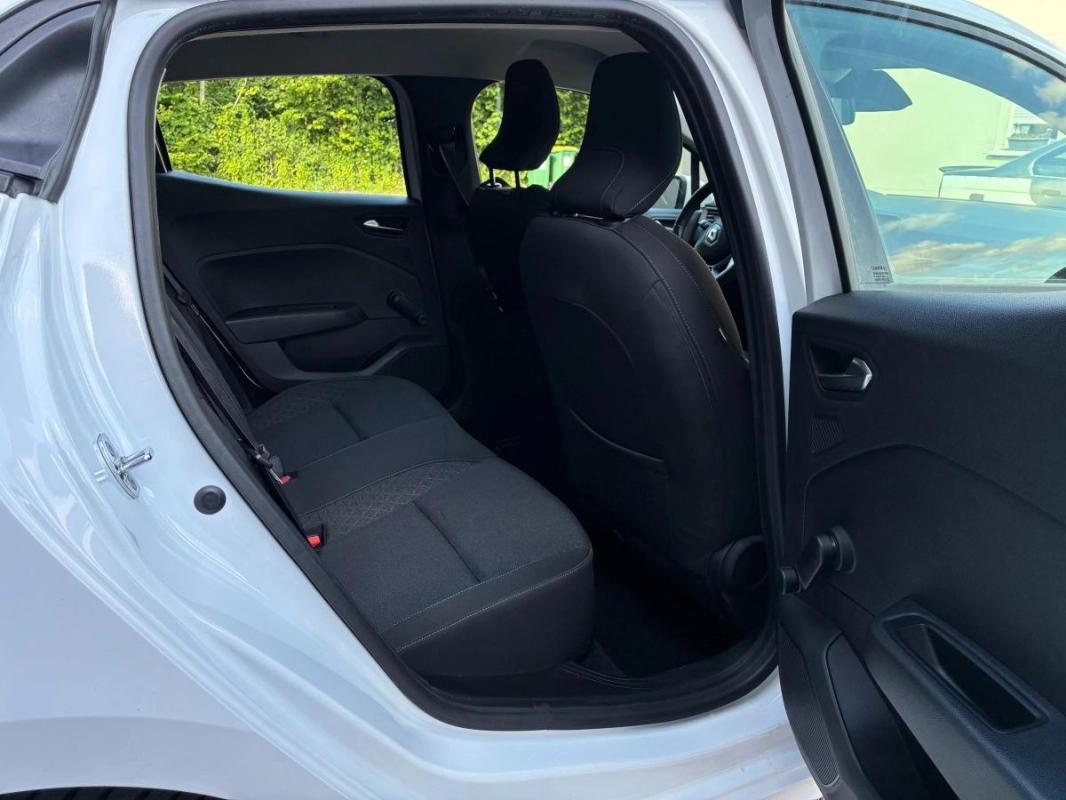 Renault Clio 5 (V) 1.0 TCE 100 BUSINESS | GPS CARPLAY 1ERE MAIN SUIVI COMPLET REF01