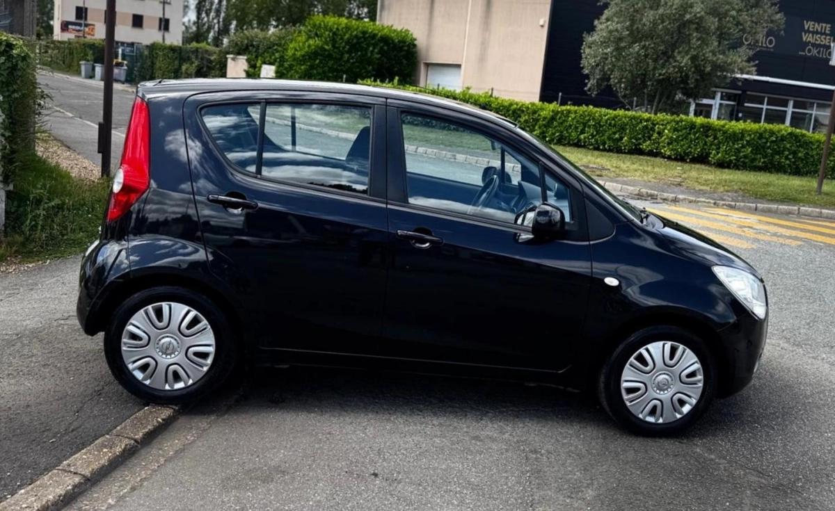 Opel Agila 