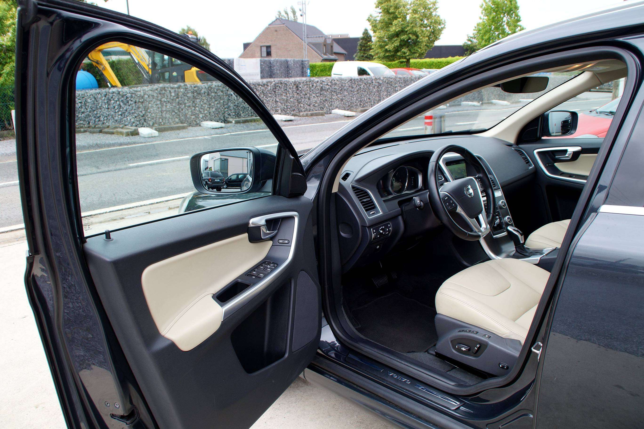 Volvo XC60 2.4 D4 4WD Geartronic _Garantie✅