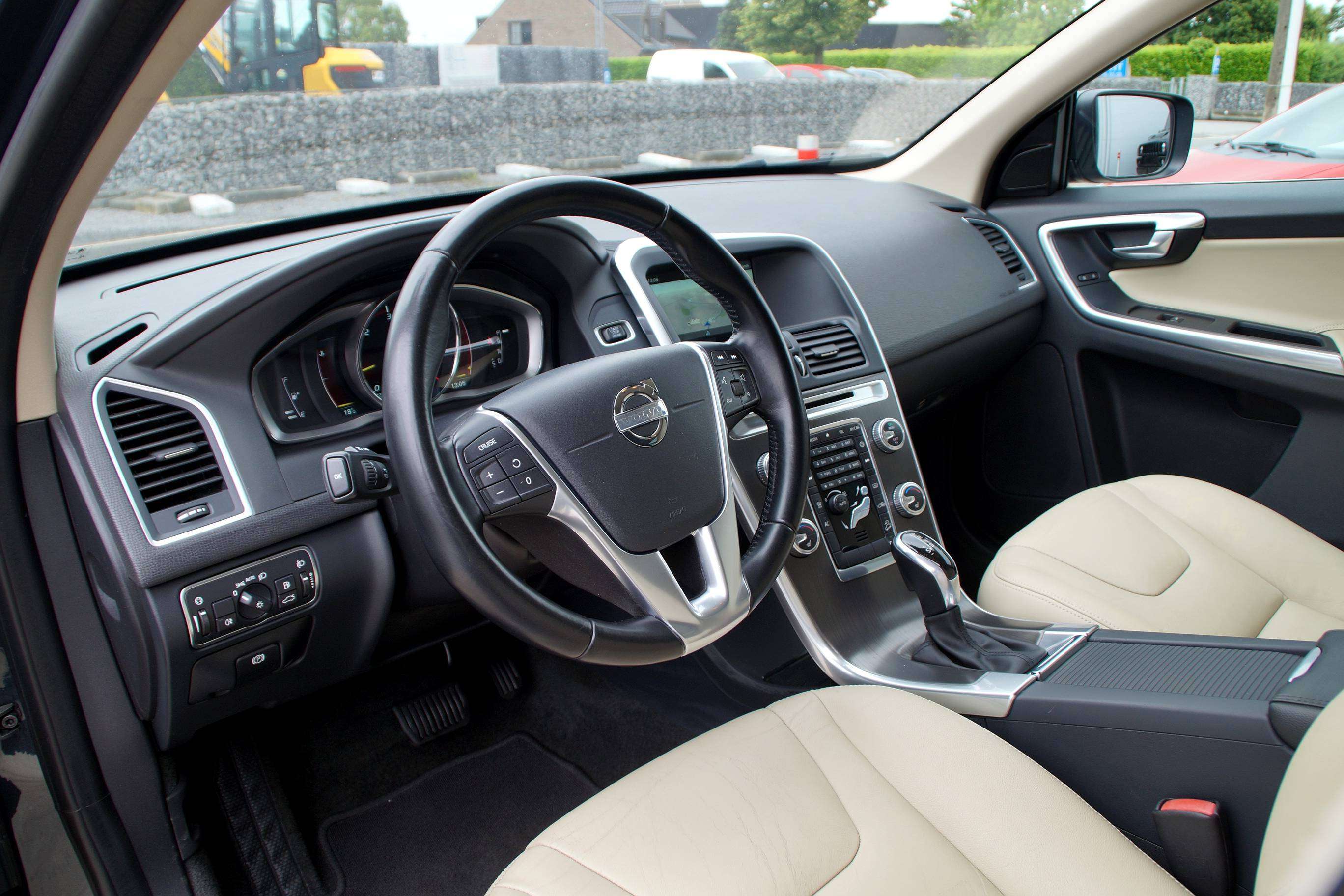 Volvo XC60 2.4 D4 4WD Geartronic _Garantie✅