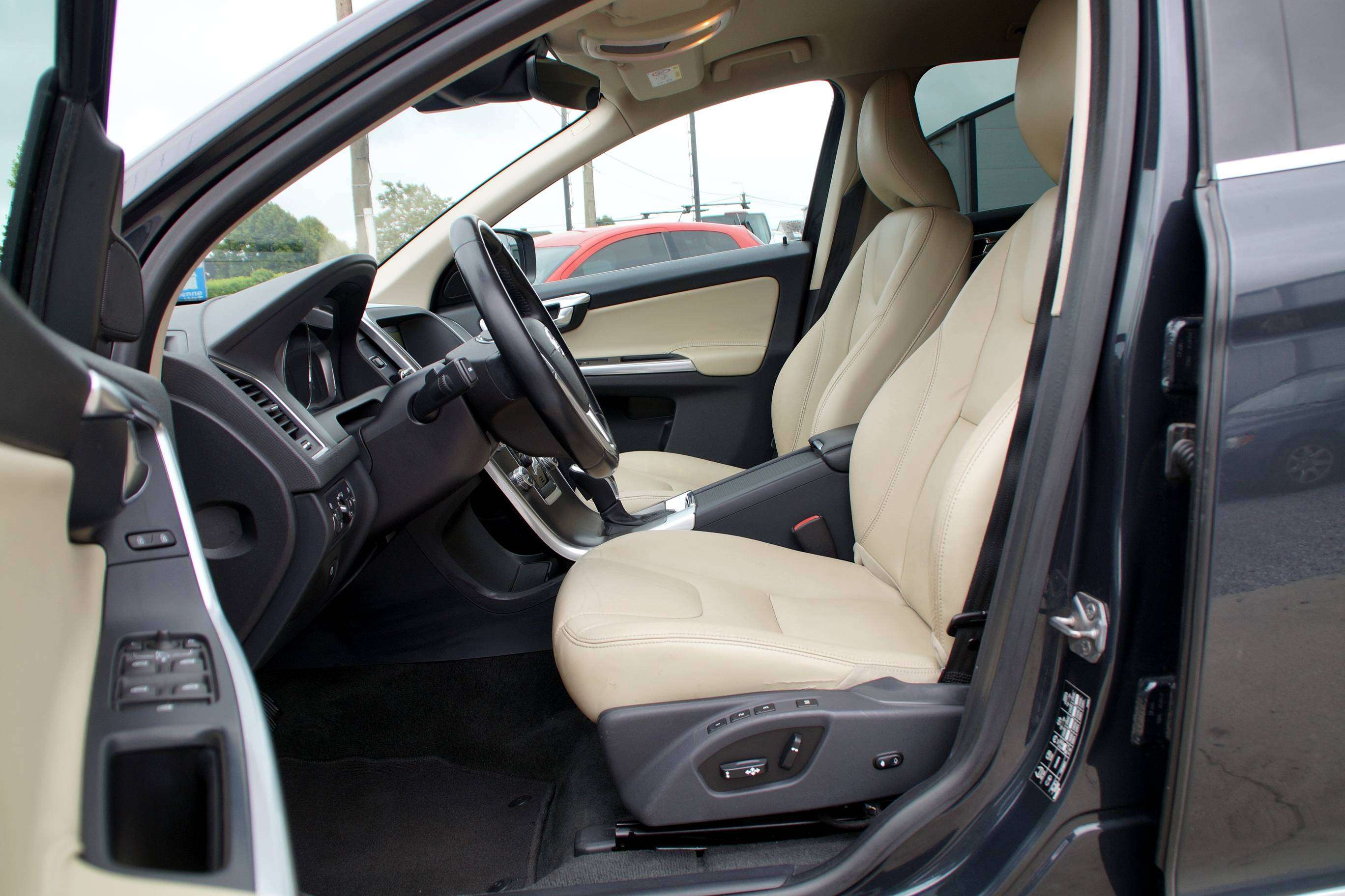 Volvo XC60 2.4 D4 4WD Geartronic _Garantie✅