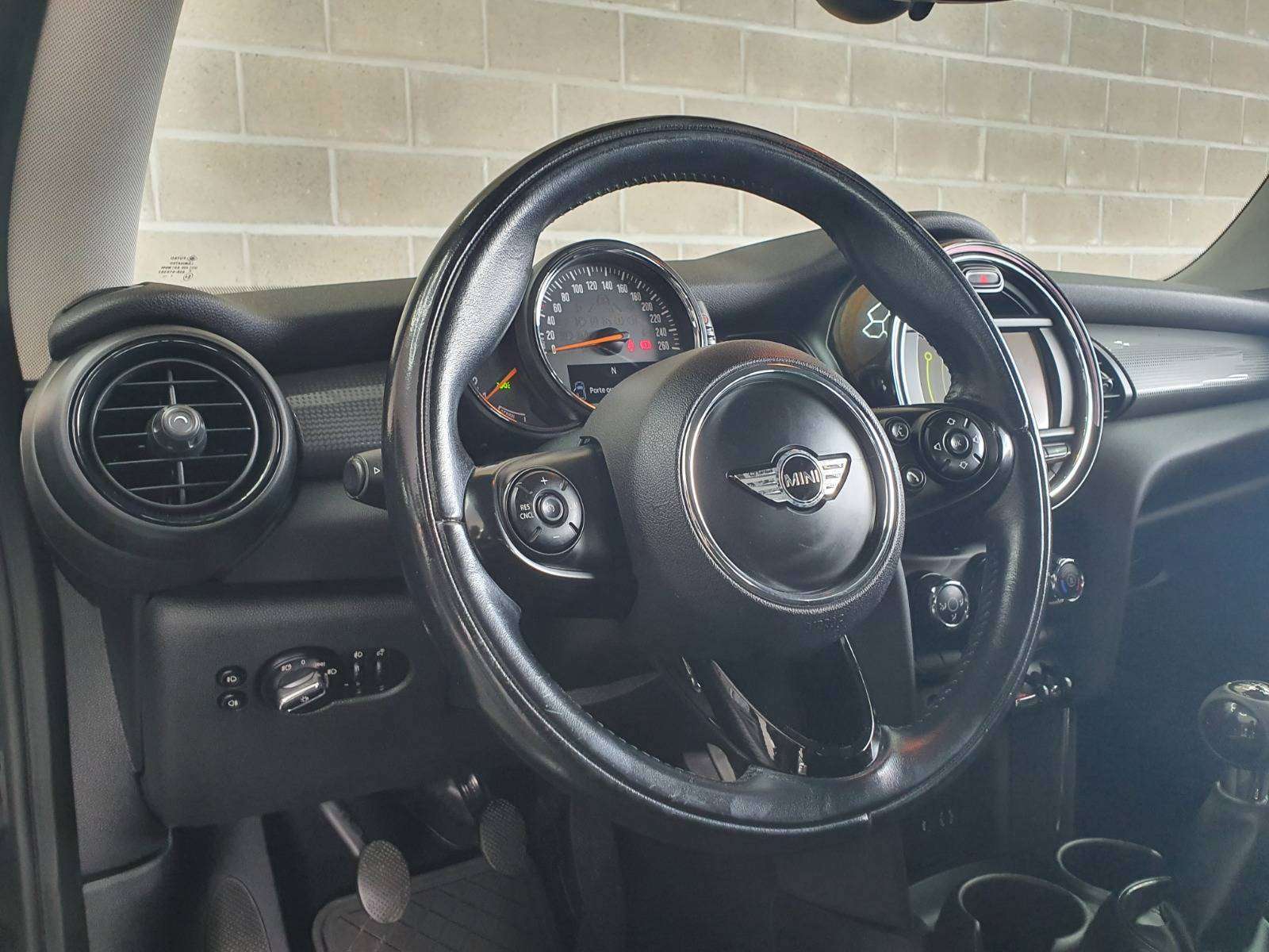 MINI Cooper D 🟢1.5 DIESEL 116CV - GPS - CAPTEURS - CRUISE