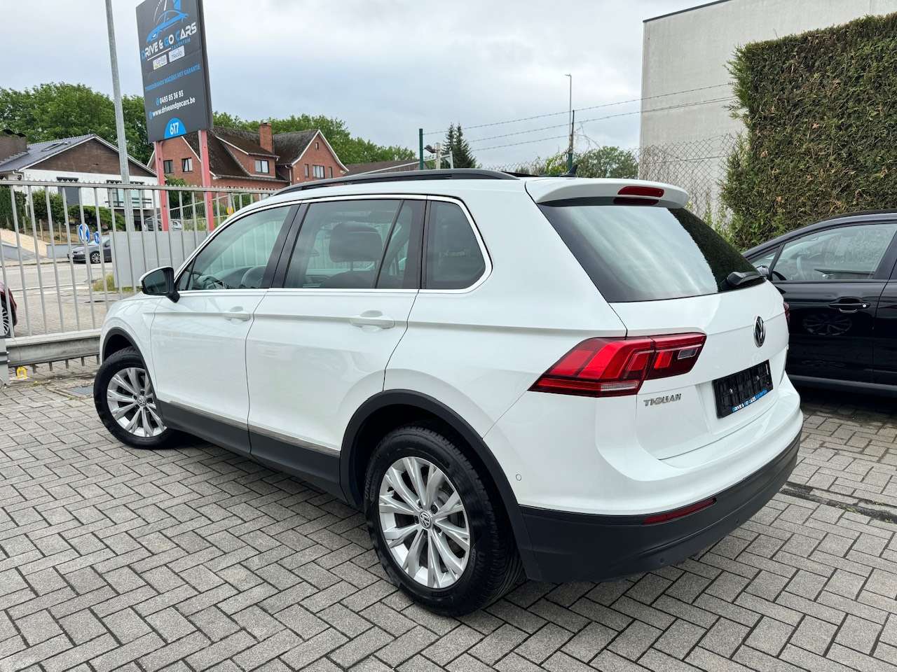 Volkswagen Tiguan 2.0 TDi SCR Highline ** 1 JAAR GARANTIE ** !!