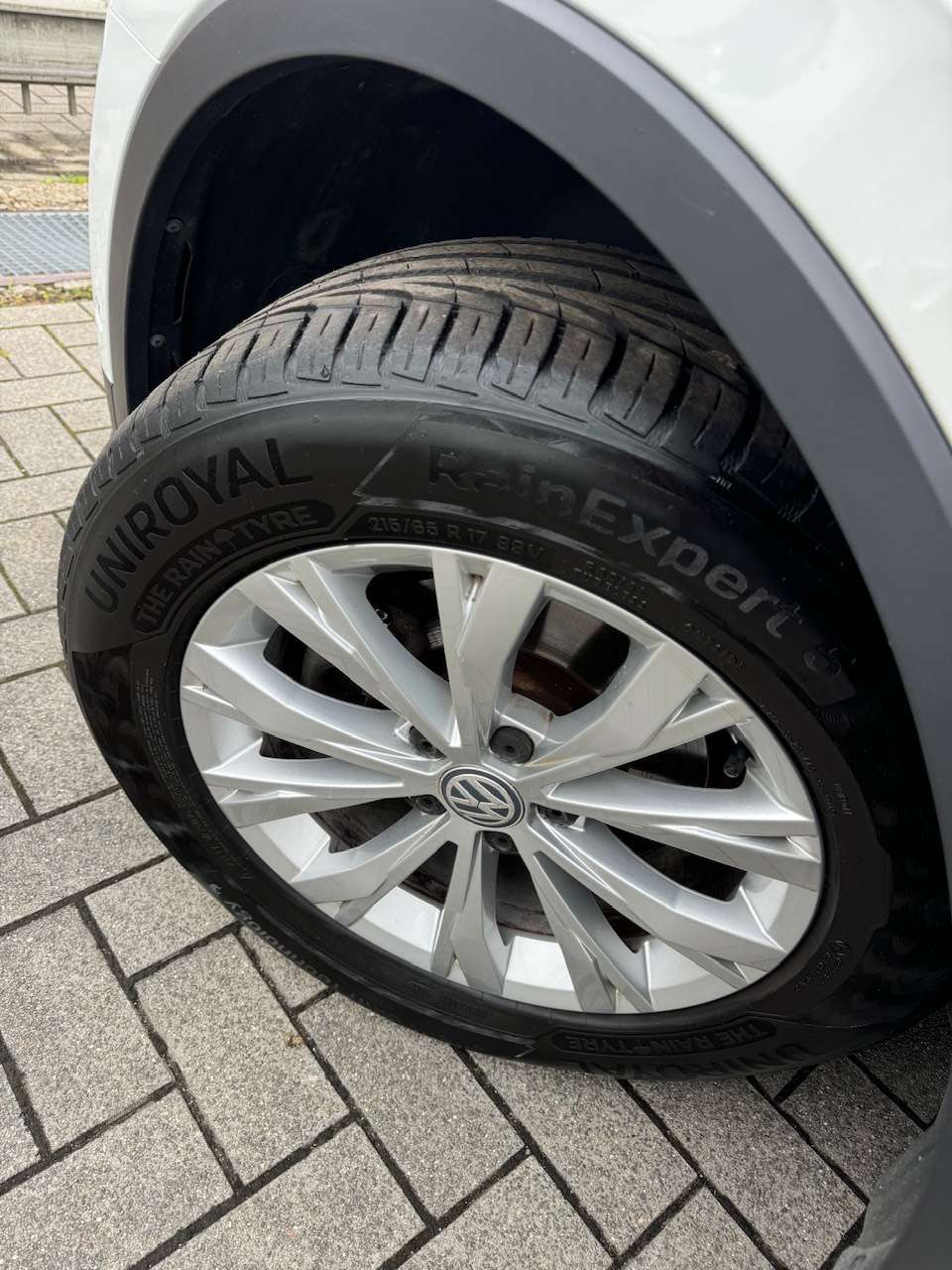 Volkswagen Tiguan 2.0 TDi SCR Highline ** 1 JAAR GARANTIE ** !!