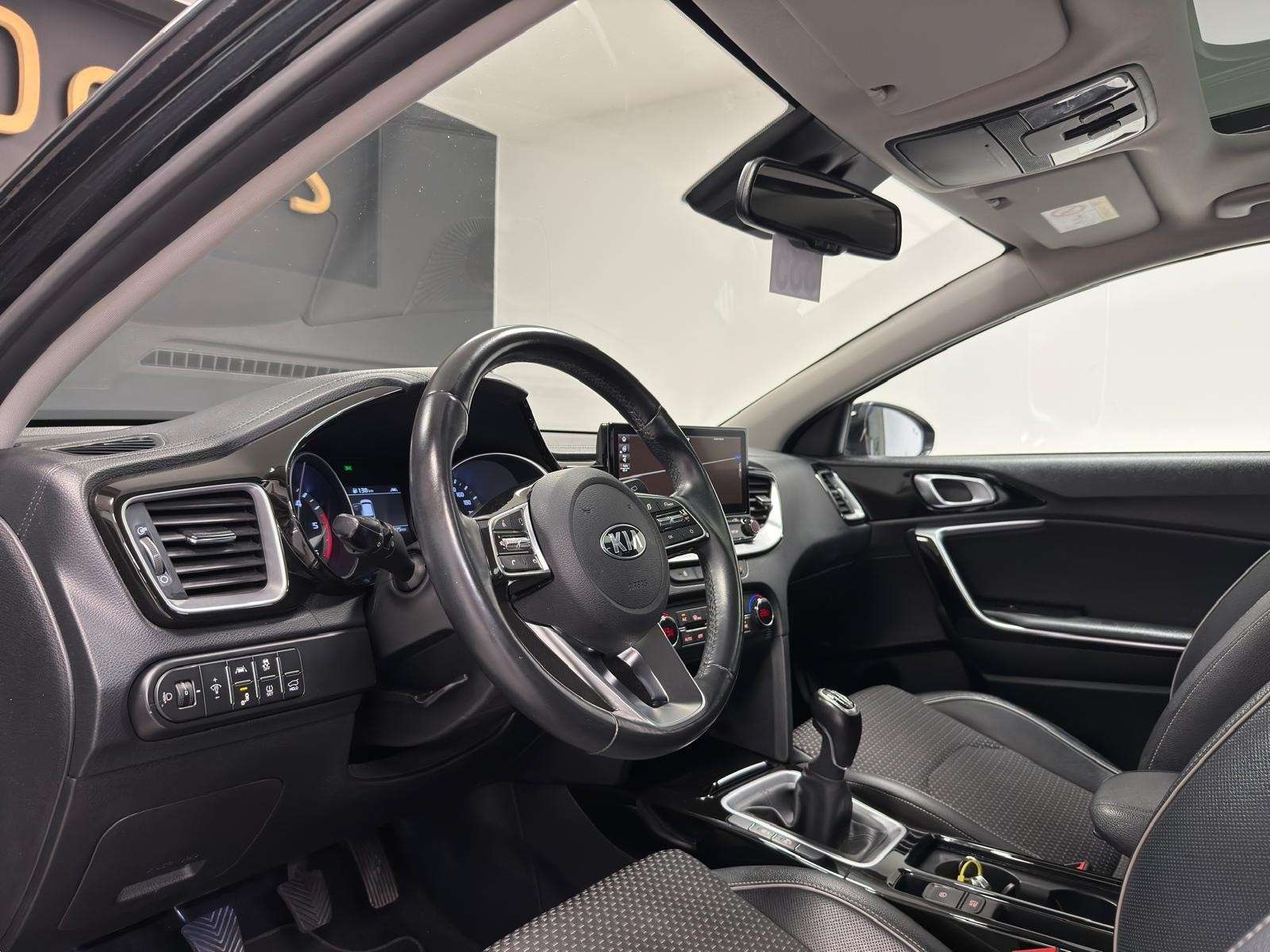 Kia XCeed 1.6**TOIT OUVRANT**GPS**GARANTIE 12MOIS