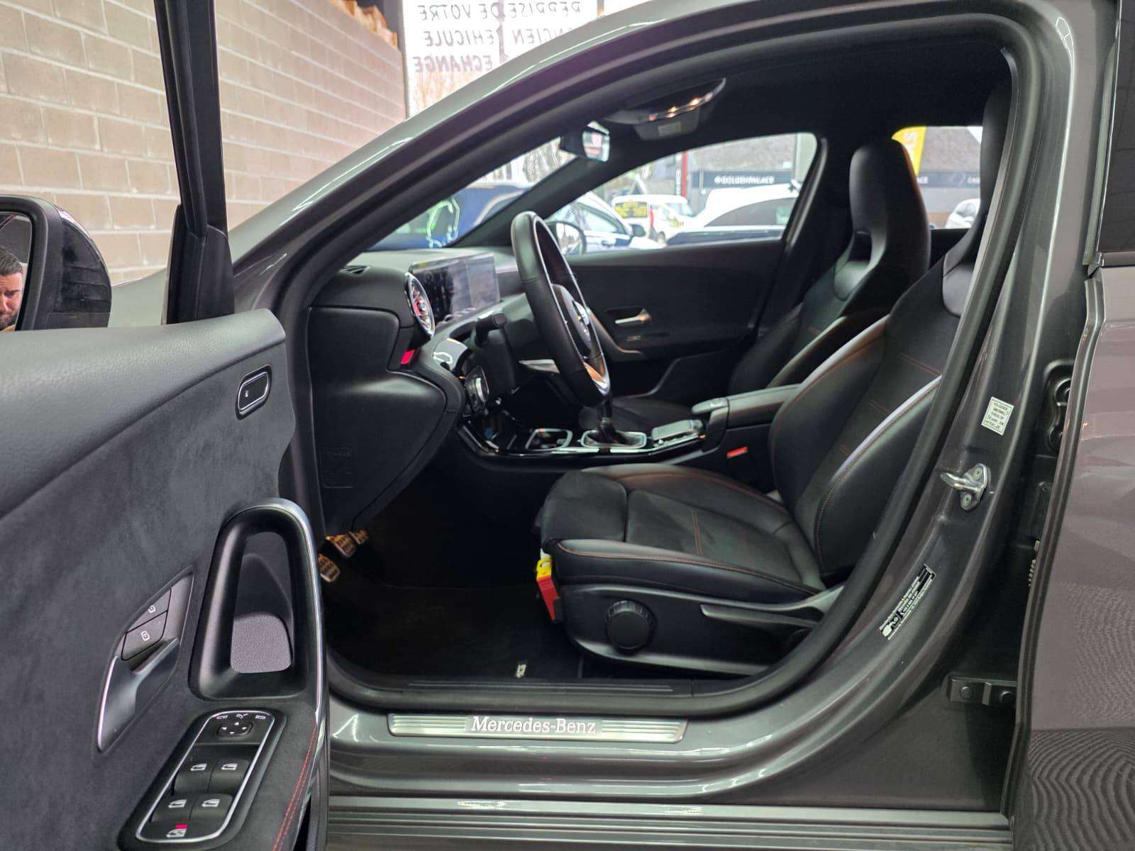 Mercedes-Benz A 180 🟢GARANTIE 12 MOIS🟢DIESEL 116CV - PACK AMG - FULL CARNET - CAMERA