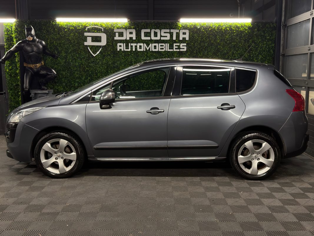Peugeot 3008 PREMIUM 1.6 HDI 112 Cv GPS TOIT PANORAMIQUE AFFICHAGE TETE HAUTE BVM6 - GARANTIE 1 AN