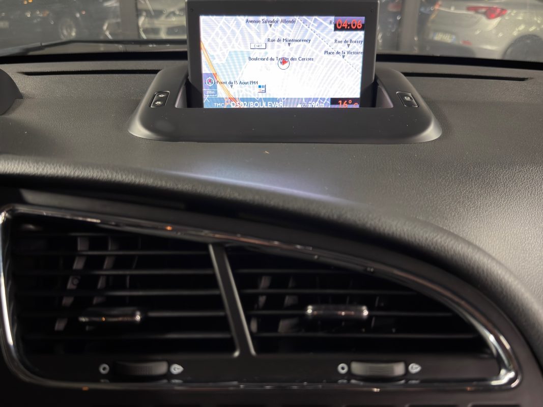 Peugeot 3008 PREMIUM 1.6 HDI 112 Cv GPS TOIT PANORAMIQUE AFFICHAGE TETE HAUTE BVM6 - GARANTIE 1 AN