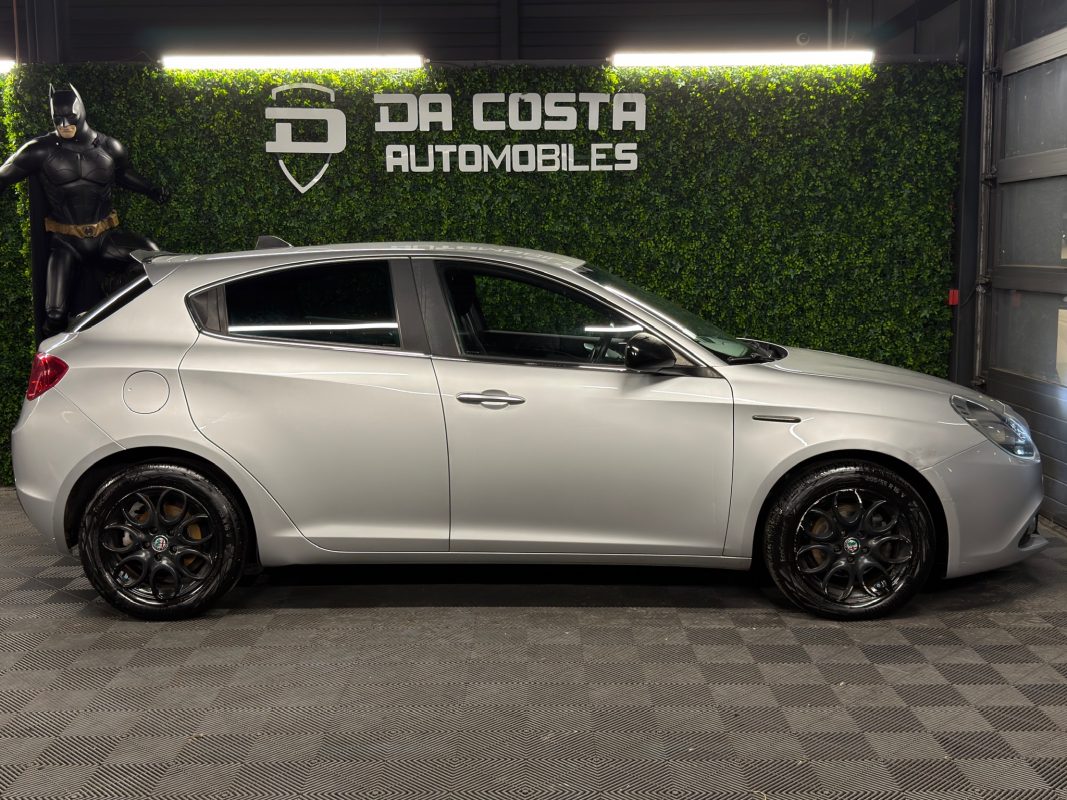 Alfa Romeo Giulietta III PHASE 2 LUSSO 1.6 JTDM 120 Cv S&S - GARANTIE 1 AN