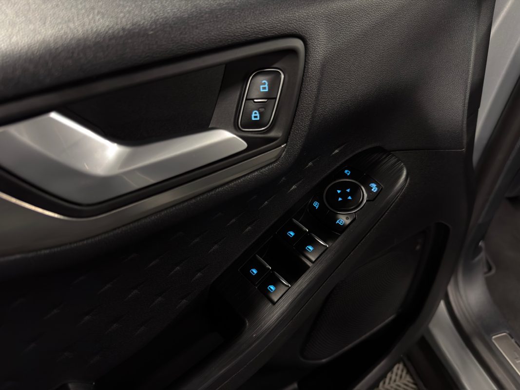 Ford Kuga III TITANIUM 1.0 ECOBOOST 150 Cv 1ERE MAIN APPLE & ANDROID CRIT AIR 1 BVM6 - GARANTIE AN