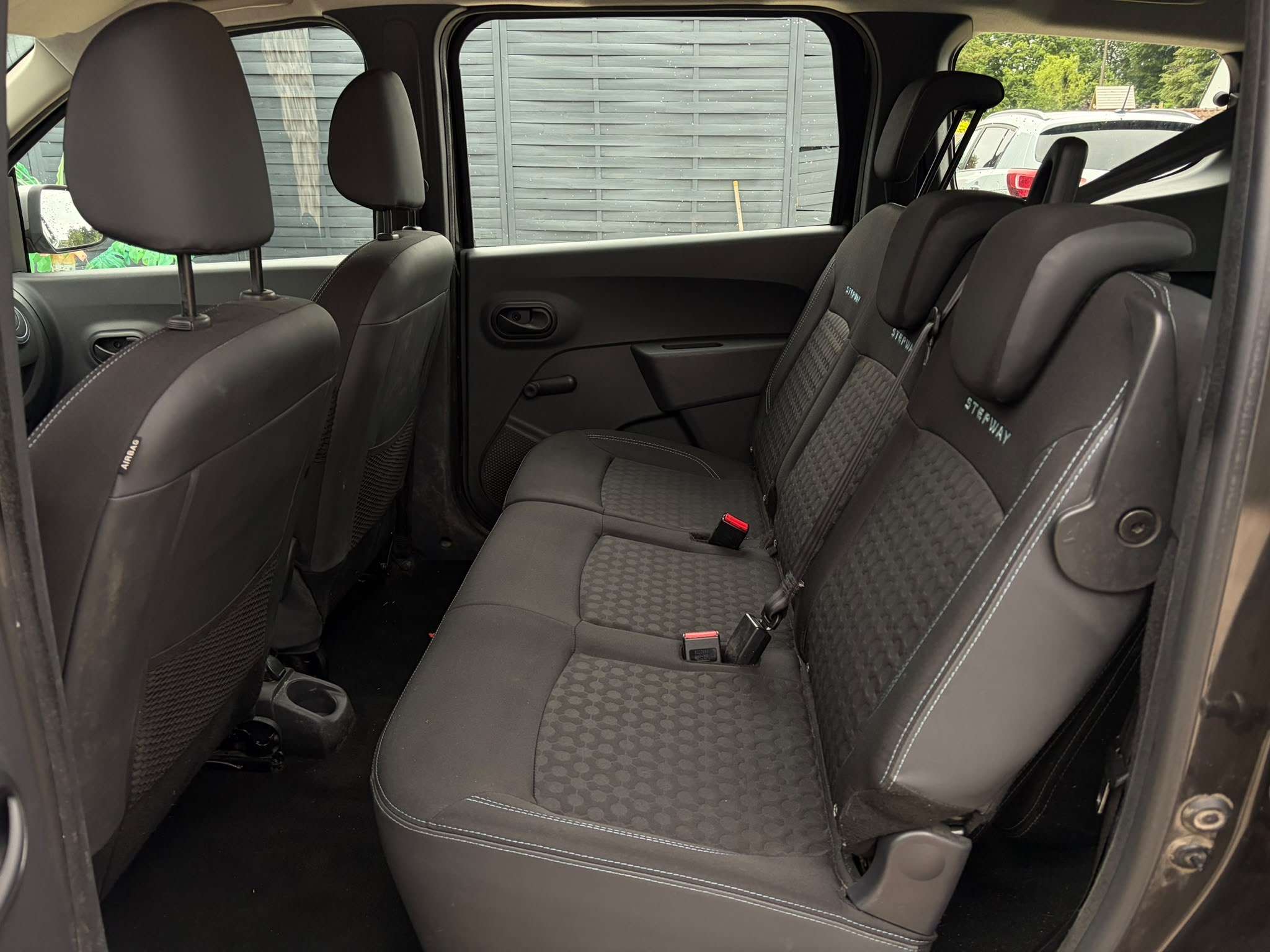 Dacia Lodgy 1.2 TCe */* STEPWAY+7pl.+GPS */*