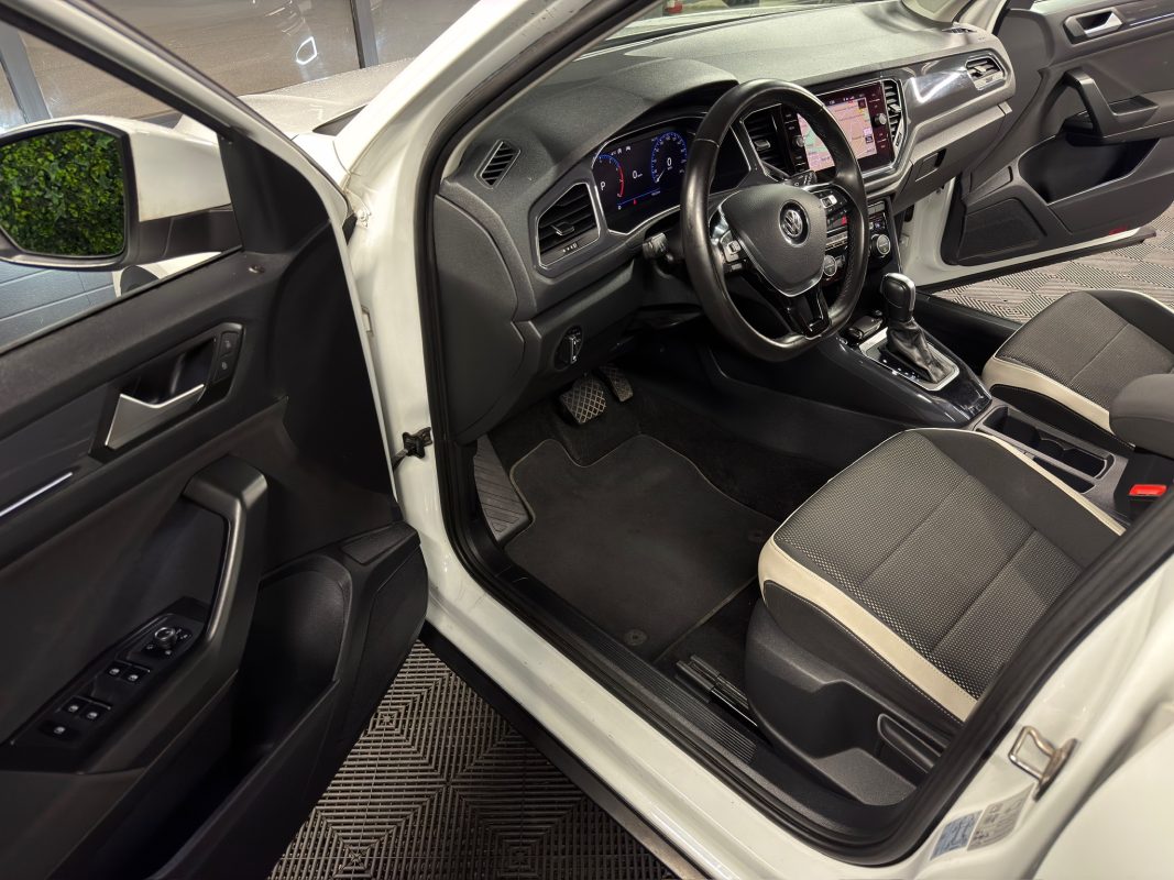Volkswagen T-roc CARAT 1.5 TSI EVO 150 1ERE MAIN DSG7 APPLE & ANDROID VIRTUAL COCKPIT Garantie 1 an