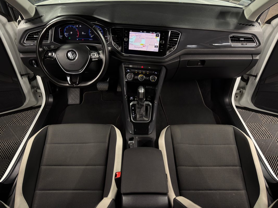 Volkswagen T-roc CARAT 1.5 TSI EVO 150 1ERE MAIN DSG7 APPLE & ANDROID VIRTUAL COCKPIT Garantie 1 an