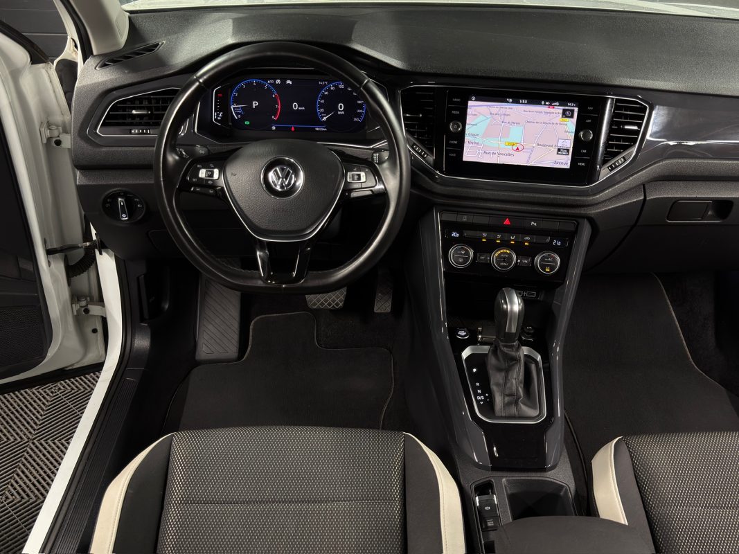 Volkswagen T-roc CARAT 1.5 TSI EVO 150 1ERE MAIN DSG7 APPLE & ANDROID VIRTUAL COCKPIT Garantie 1 an