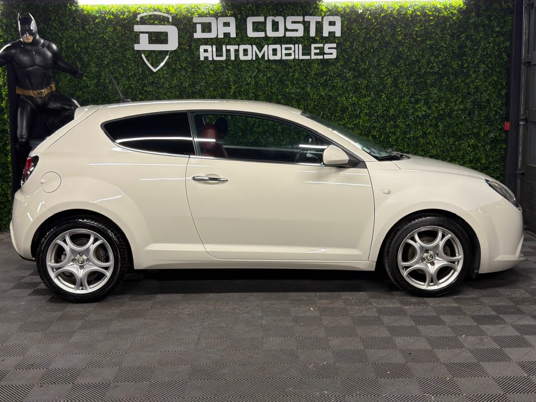 Alfa Romeo Mito Phase 2 EXCLUSIVE 1.4 TB MultiAir 135 S&S 1ERE MAIN INTERIEUR CUIR - GARANTIE 1 AN