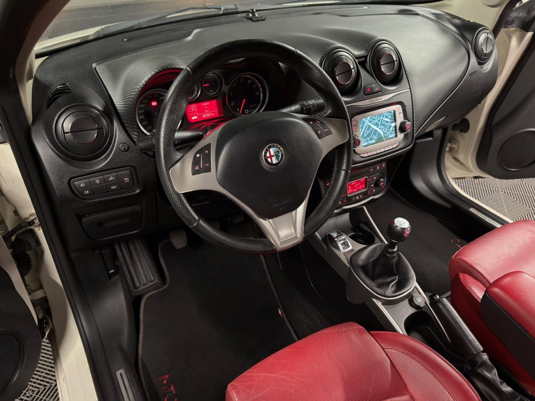 Alfa Romeo Mito Phase 2 EXCLUSIVE 1.4 TB MultiAir 135 S&S 1ERE MAIN INTERIEUR CUIR - GARANTIE 1 AN
